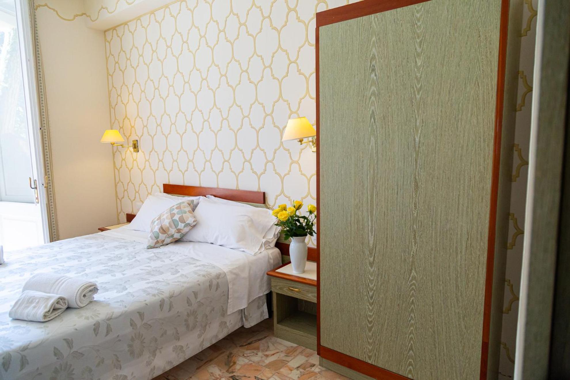 Superior Double Room - Photo 1
