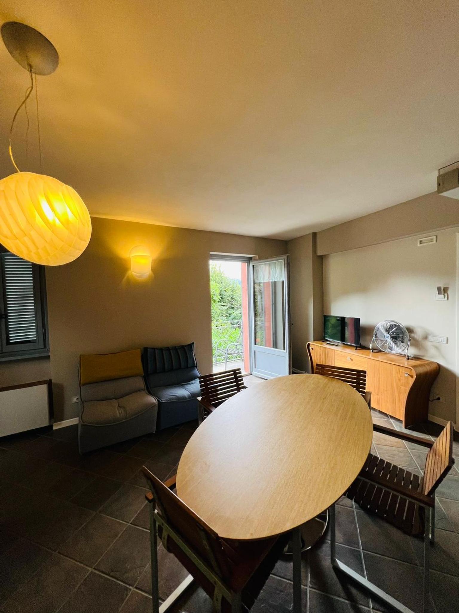 Apartment with Lake View photo 1
