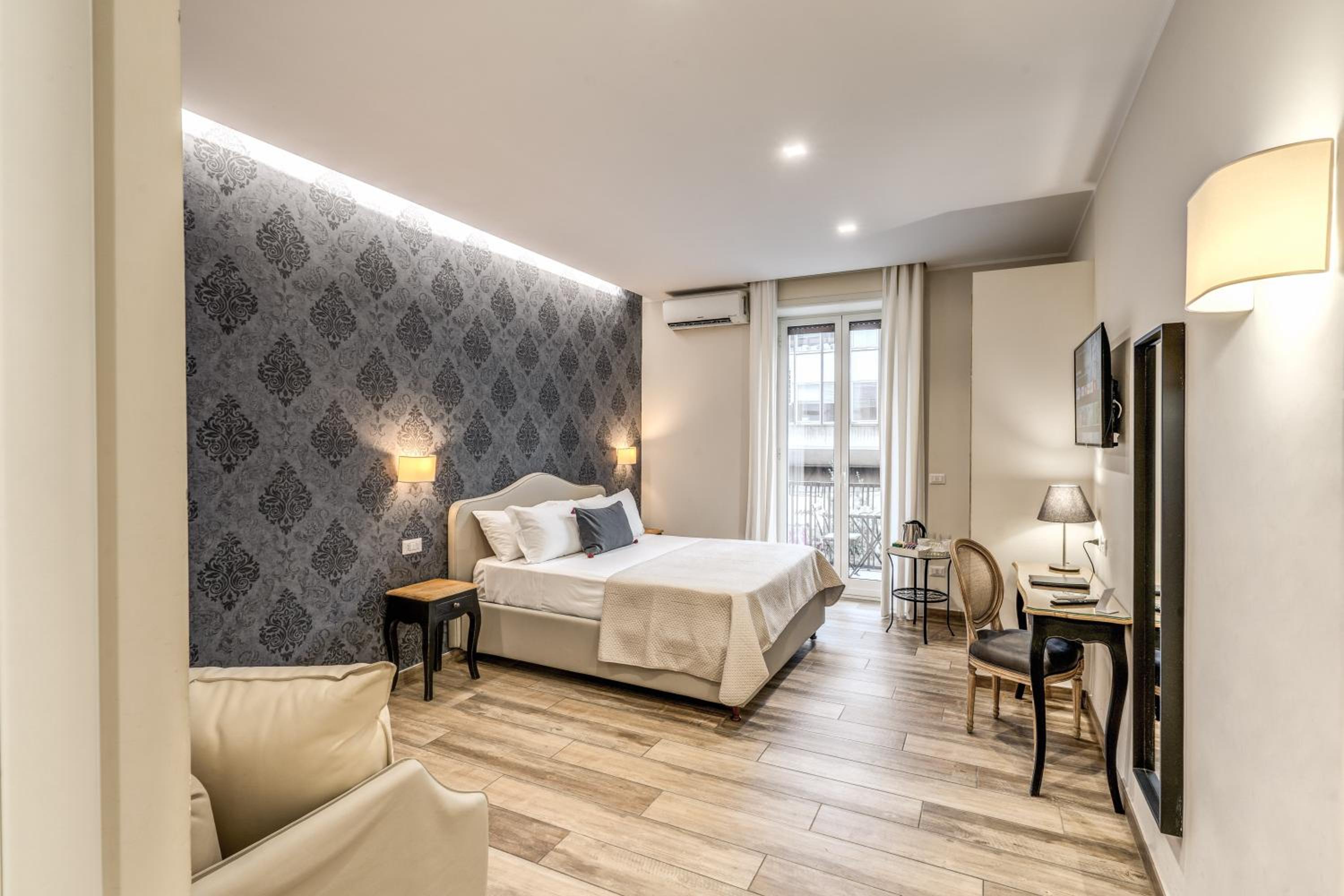 Deluxe Quadruple Room