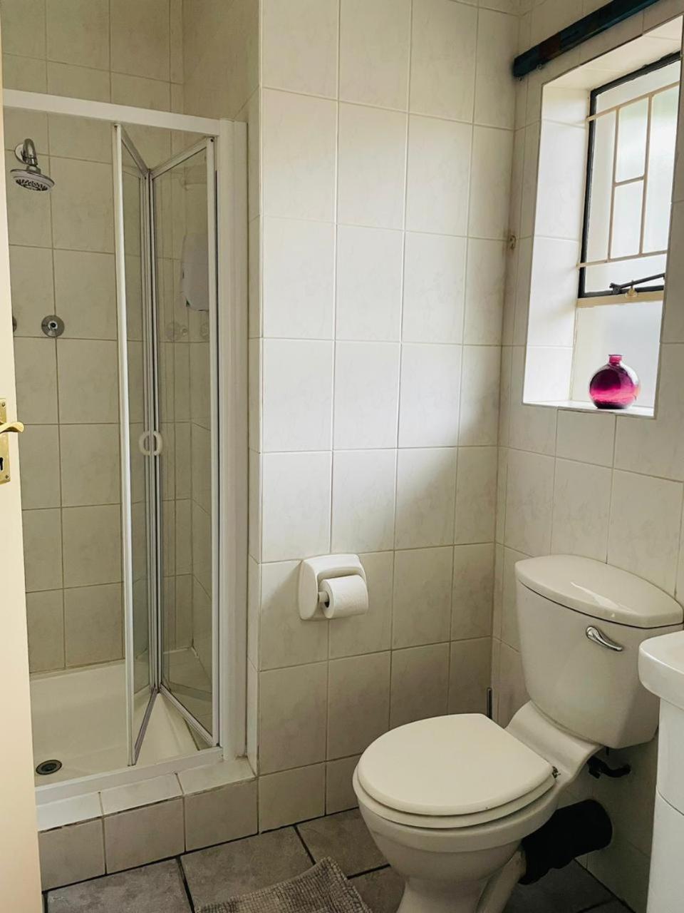 Deluxe Double Room (2 Adults + 1 Child) - Photo 3