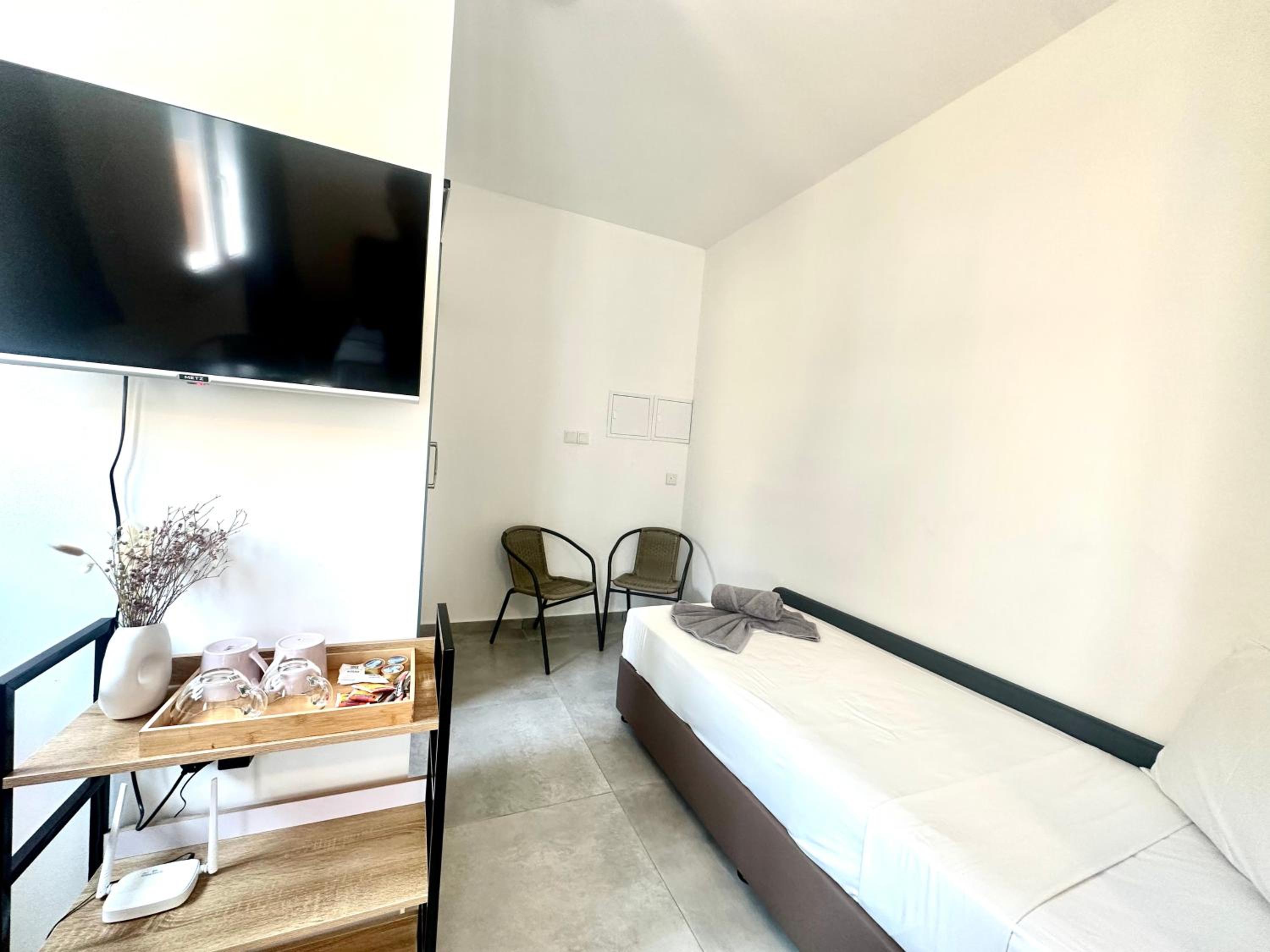Standard Triple Room photo 2