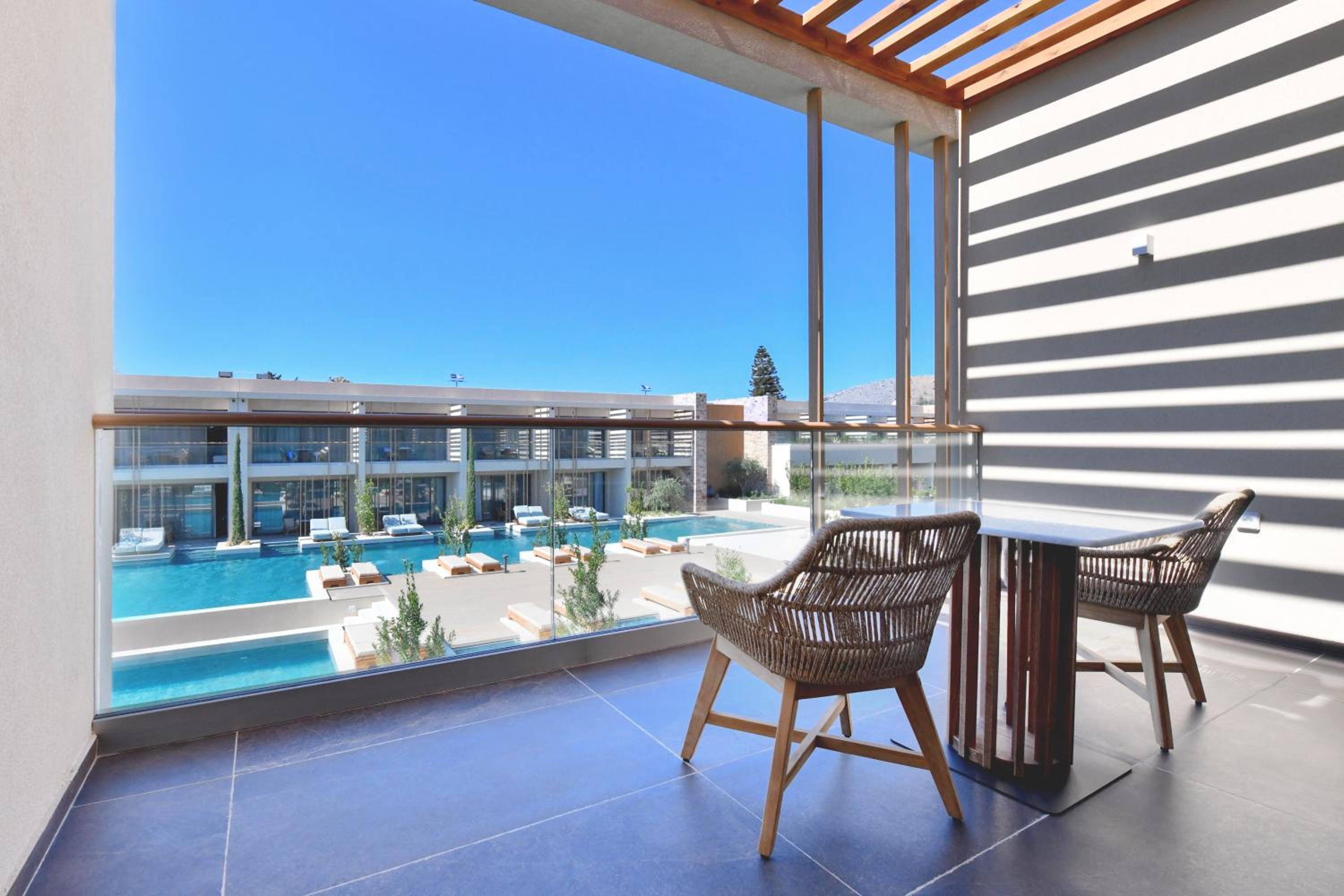 Pool View Suite  - Photo 3