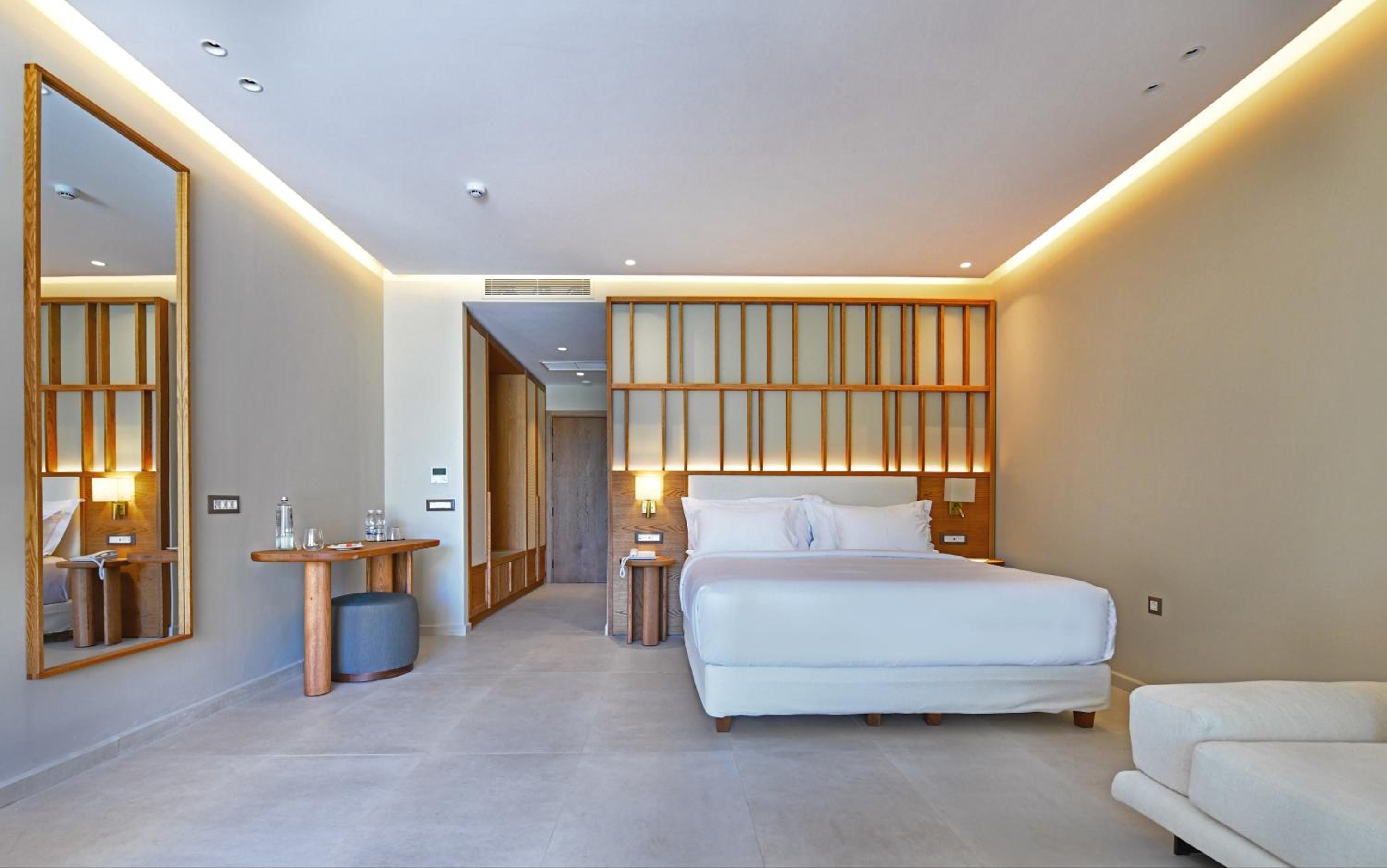 Pool View Suite  - Photo 6