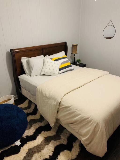 Three-Bedroom House photo 1