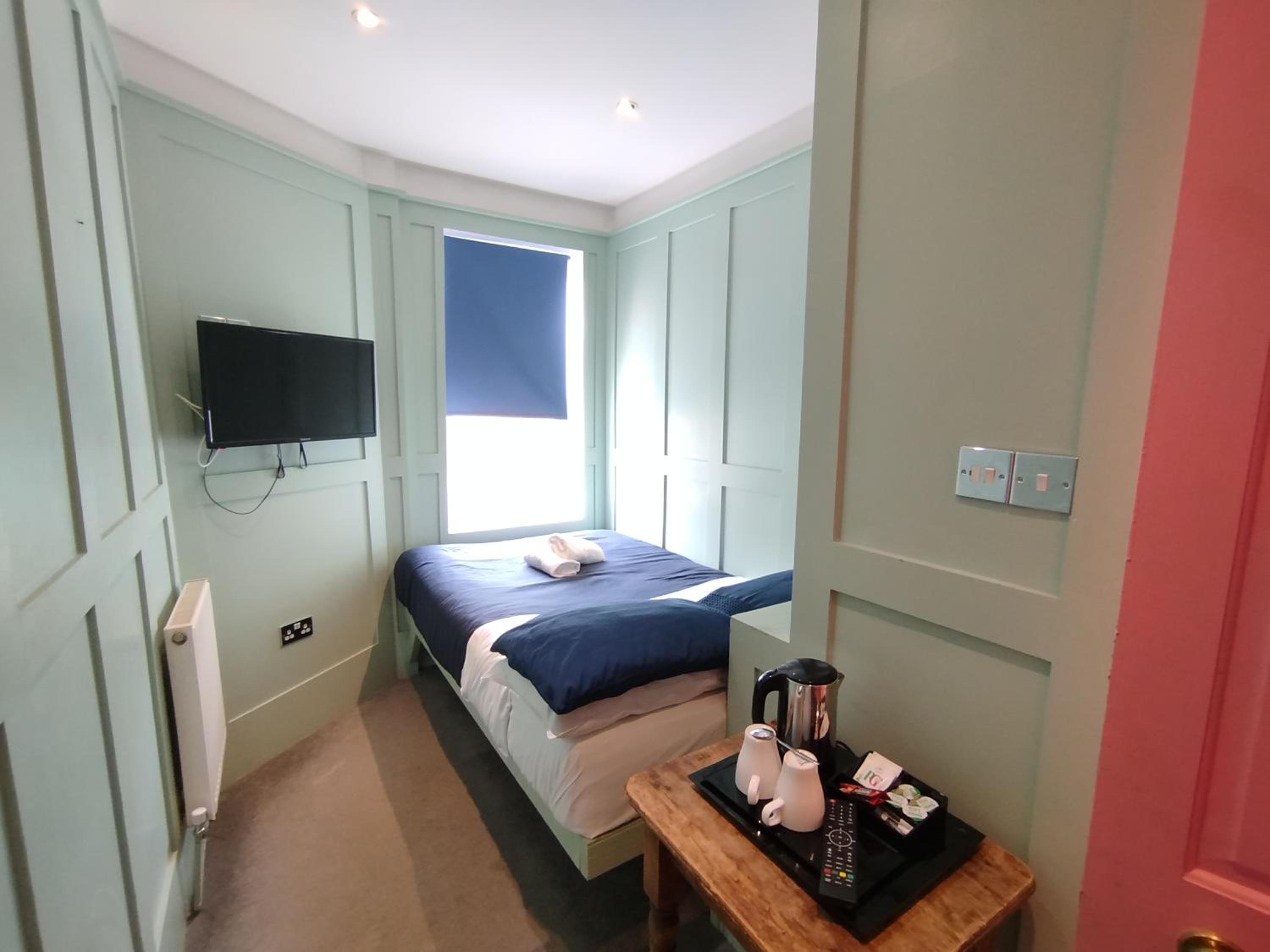 Small Double Room photo 2