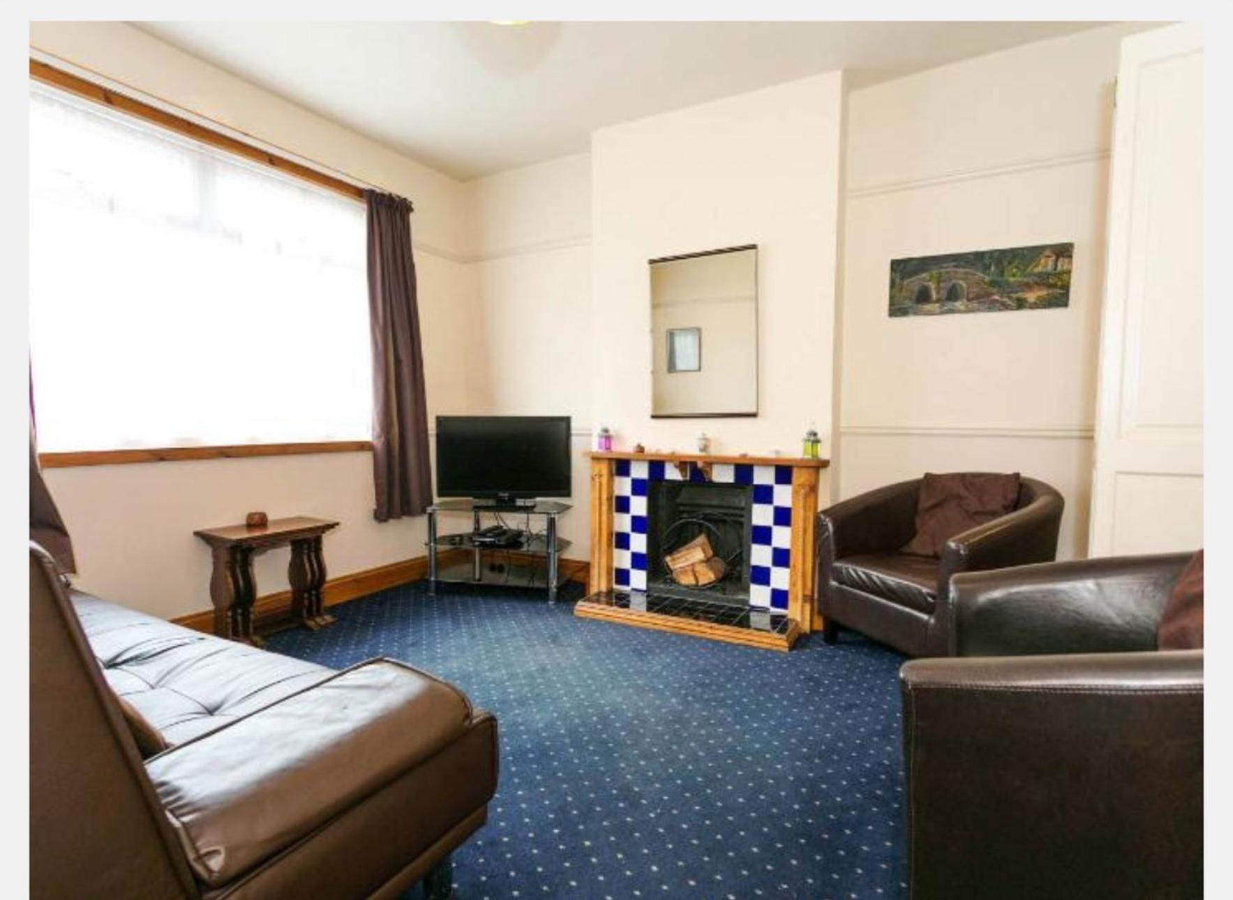 Two-Bedroom House photo 1