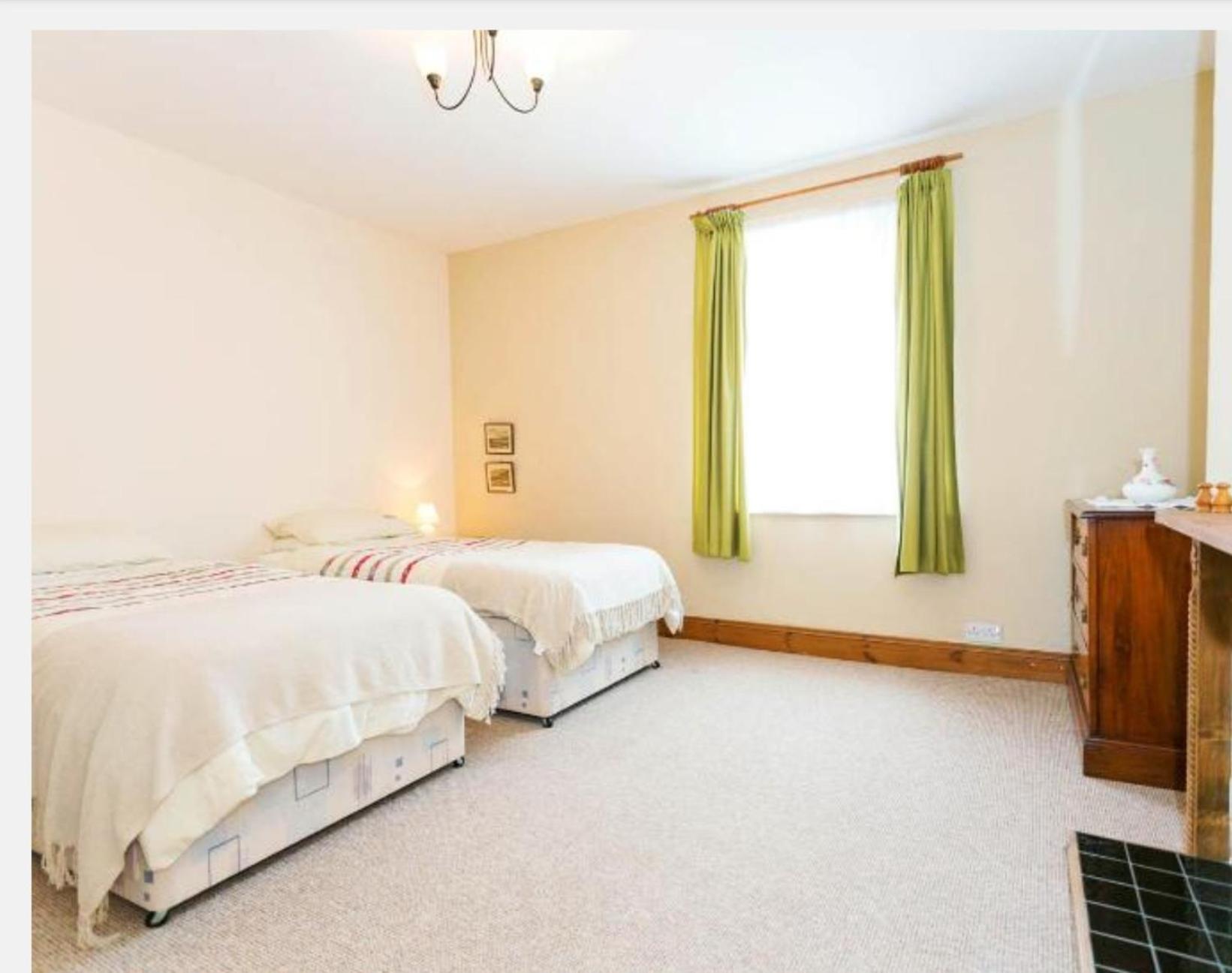Two-Bedroom House photo 2