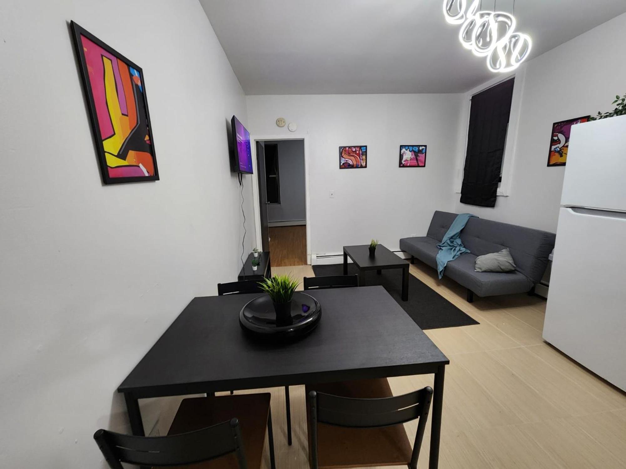 Apartment photo 2