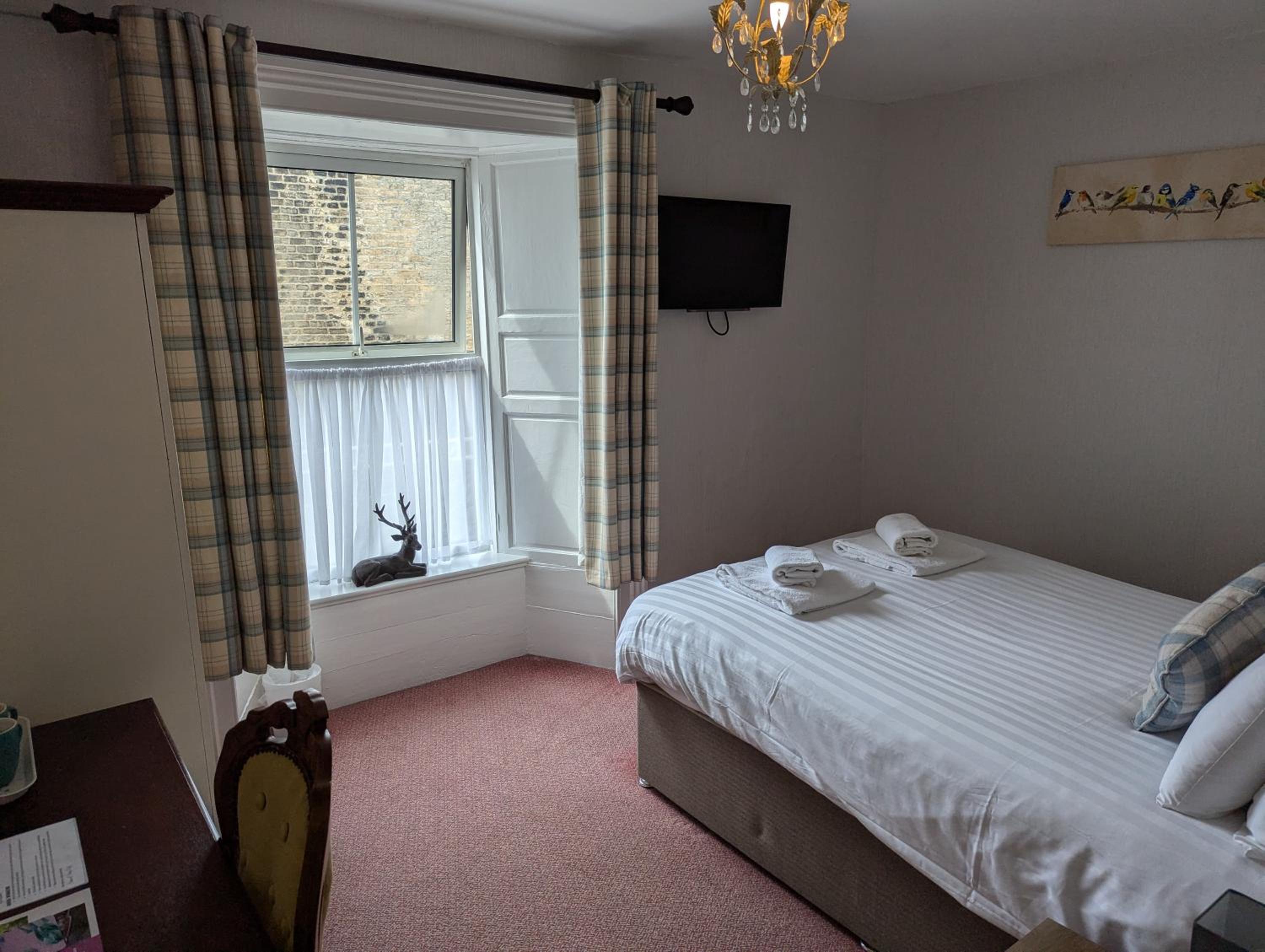 Double Room - Photo 3