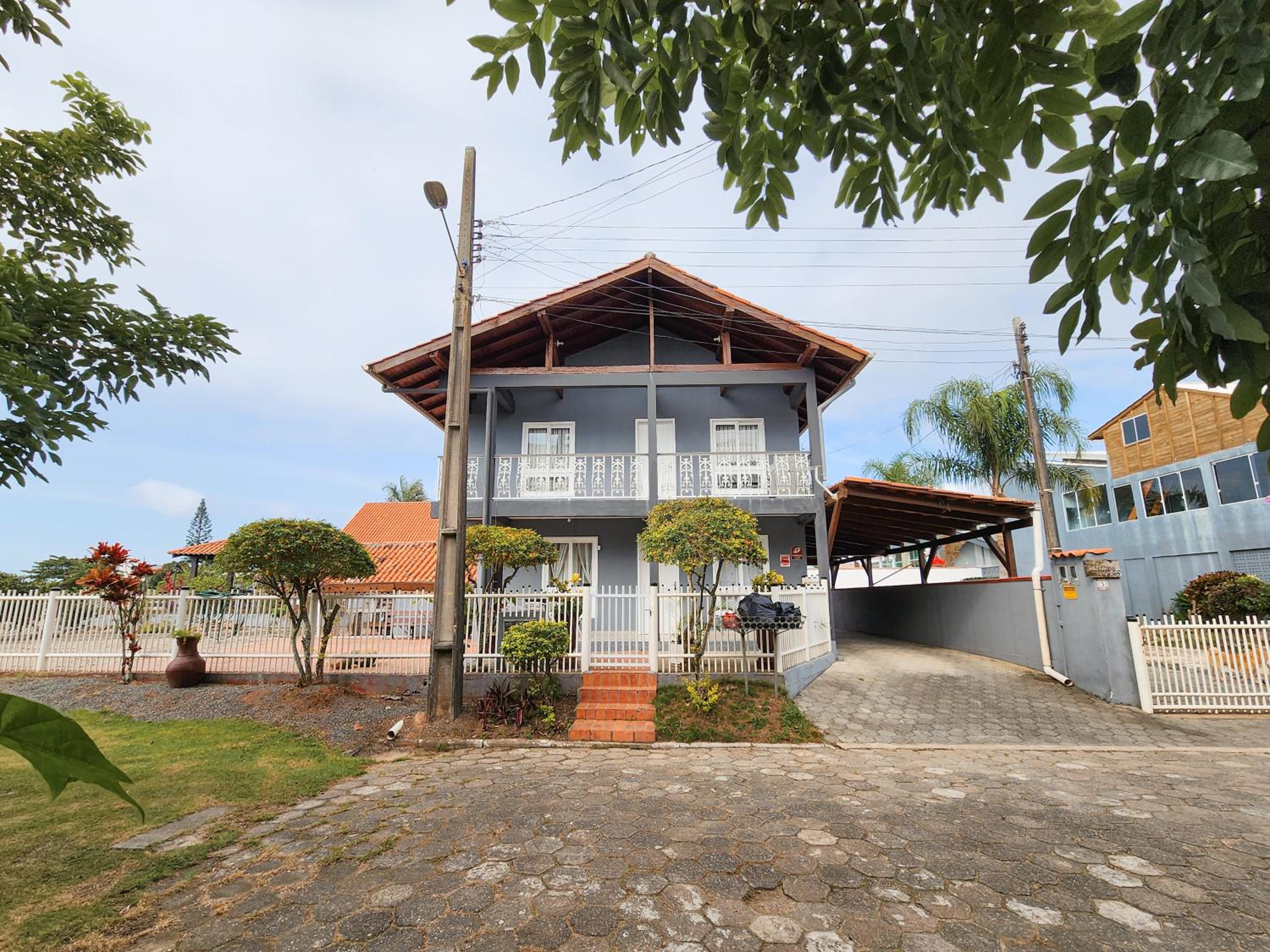 Villa photo 2