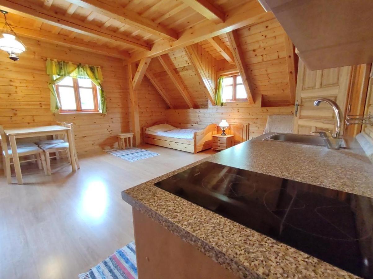 Three-Bedroom House photo 2