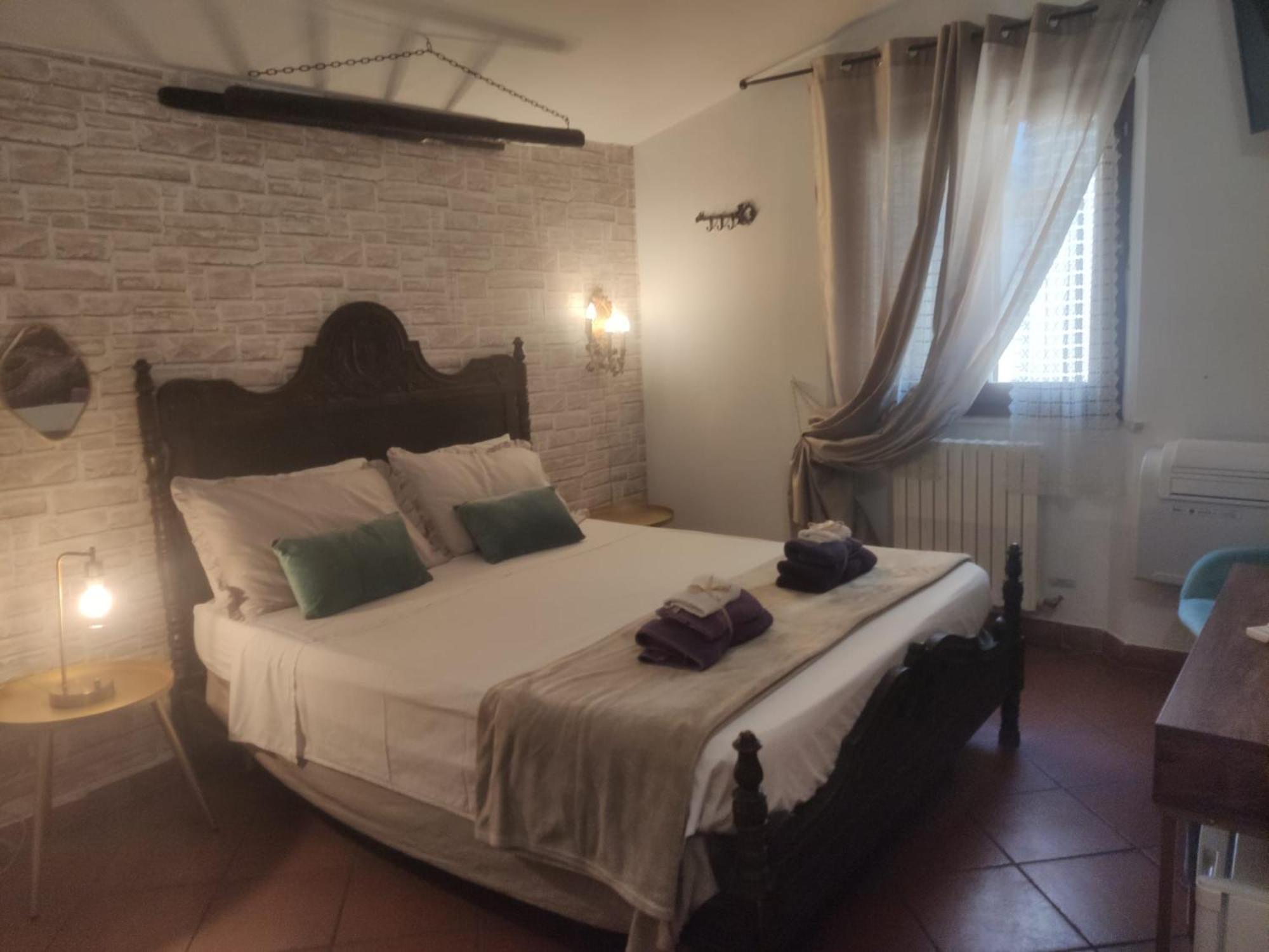 Superior King Room photo 1