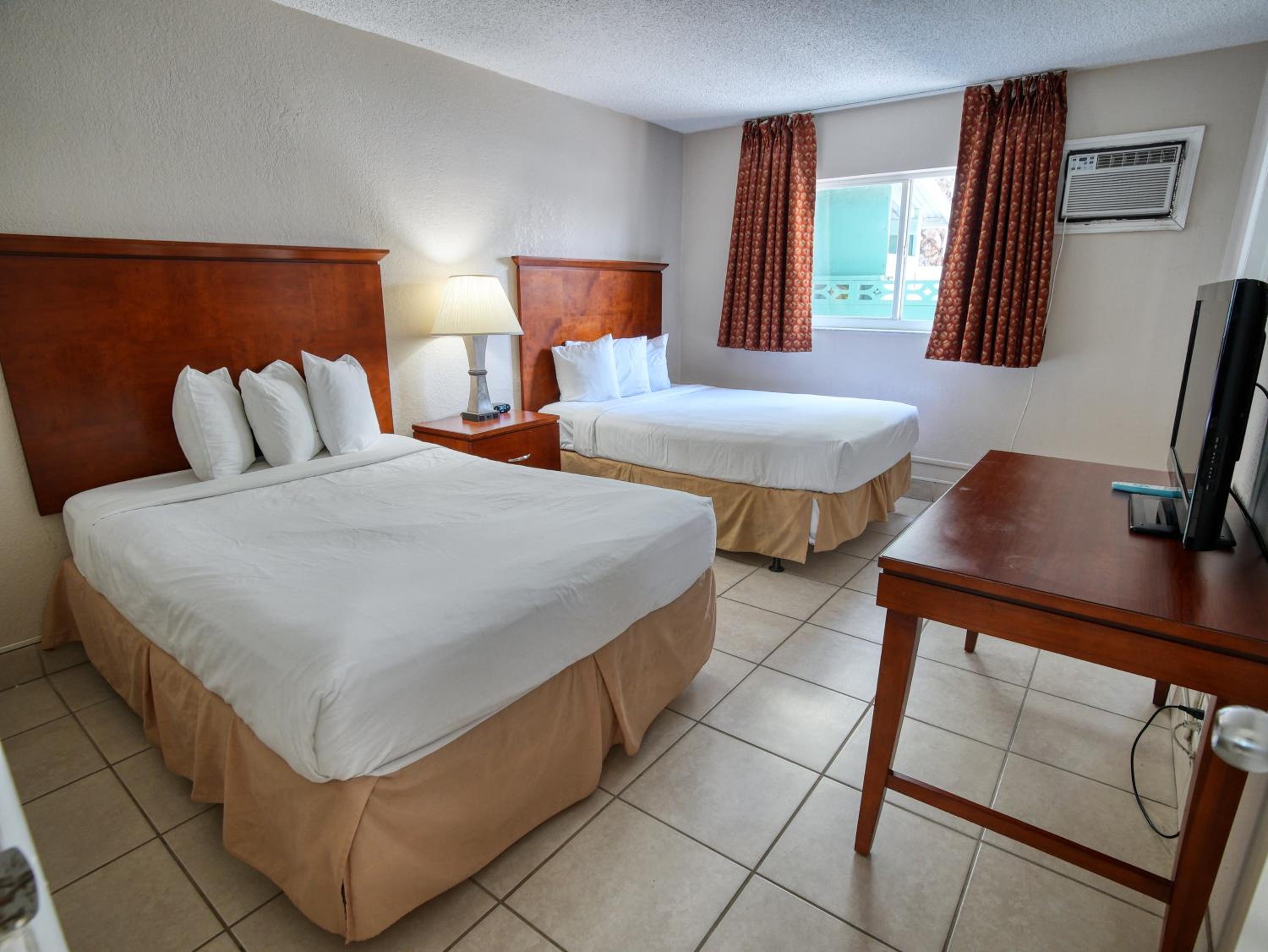 One-Bedroom Suite With Sofa Bed - Non-Smoking photo 2