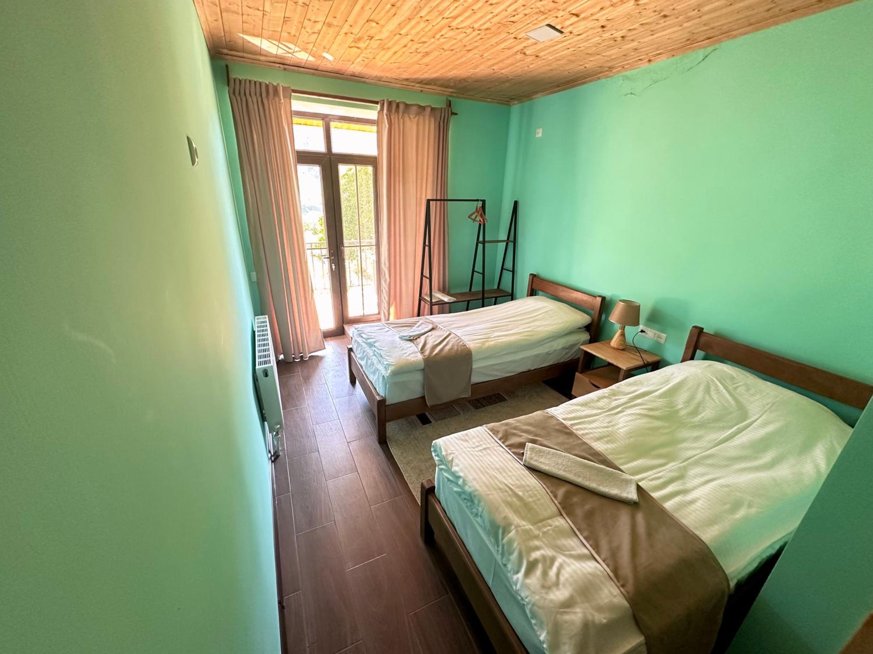 Twin Room with Balcony photo 2