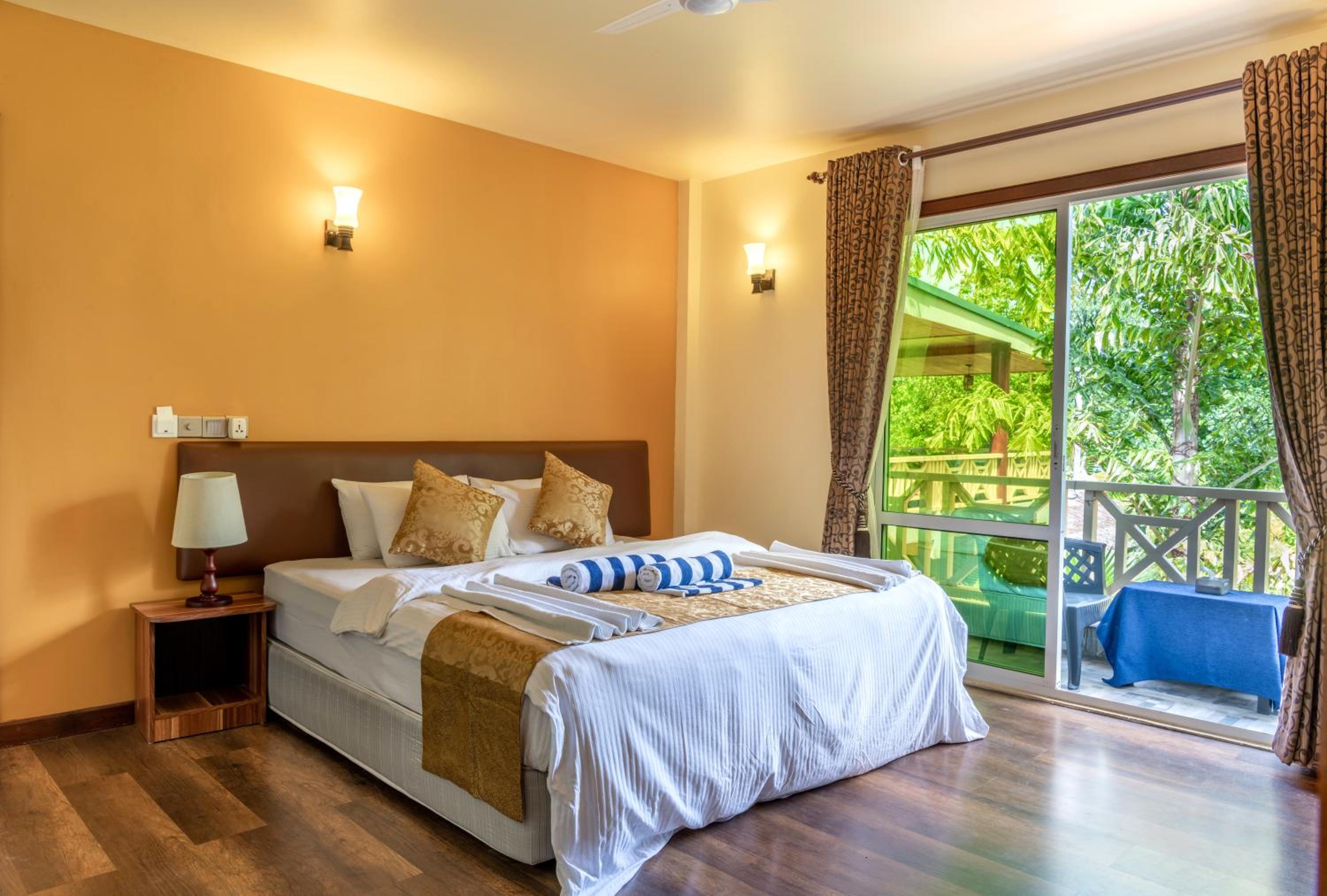 Deluxe Double Room with Balcony