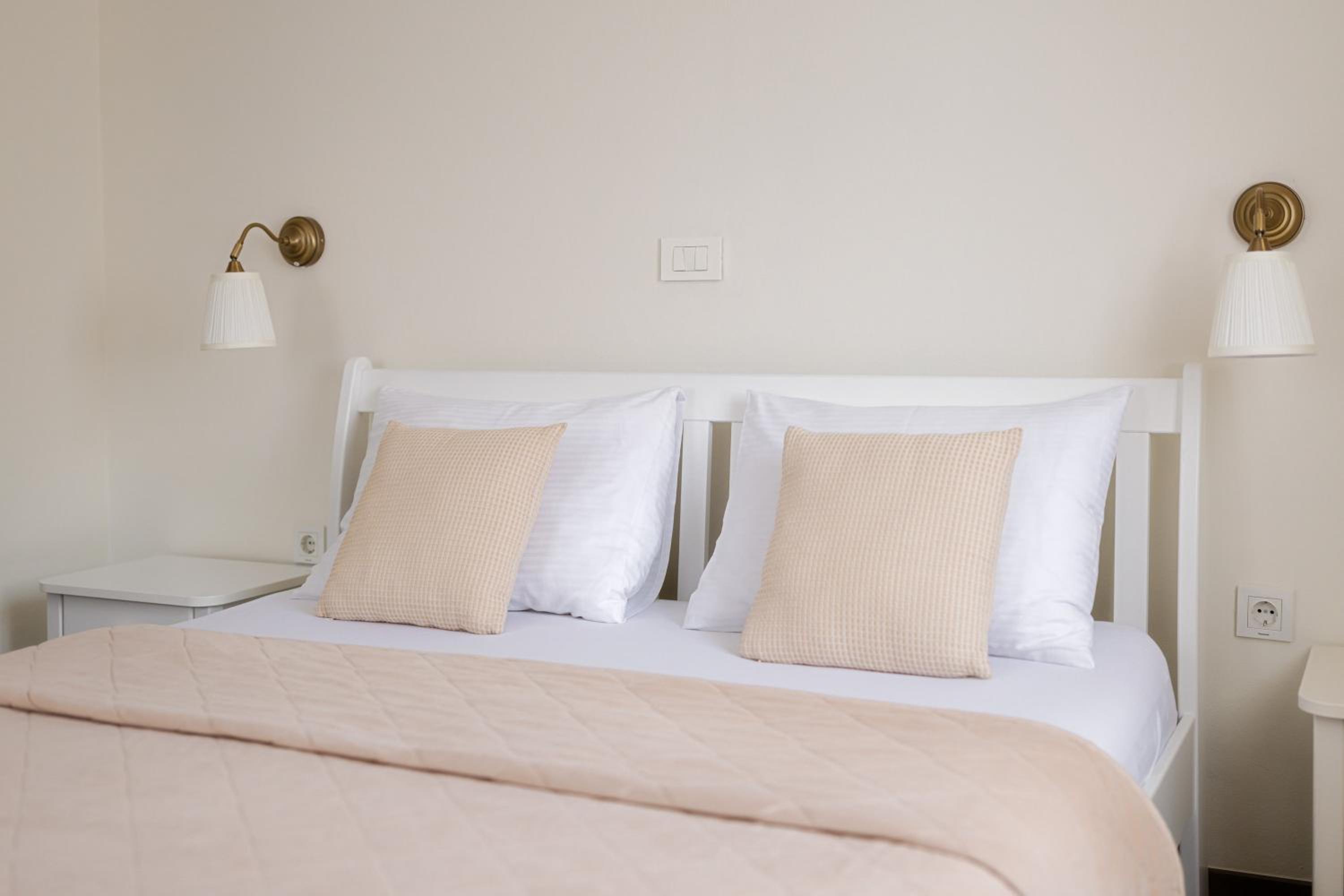 Double Room - Photo 3