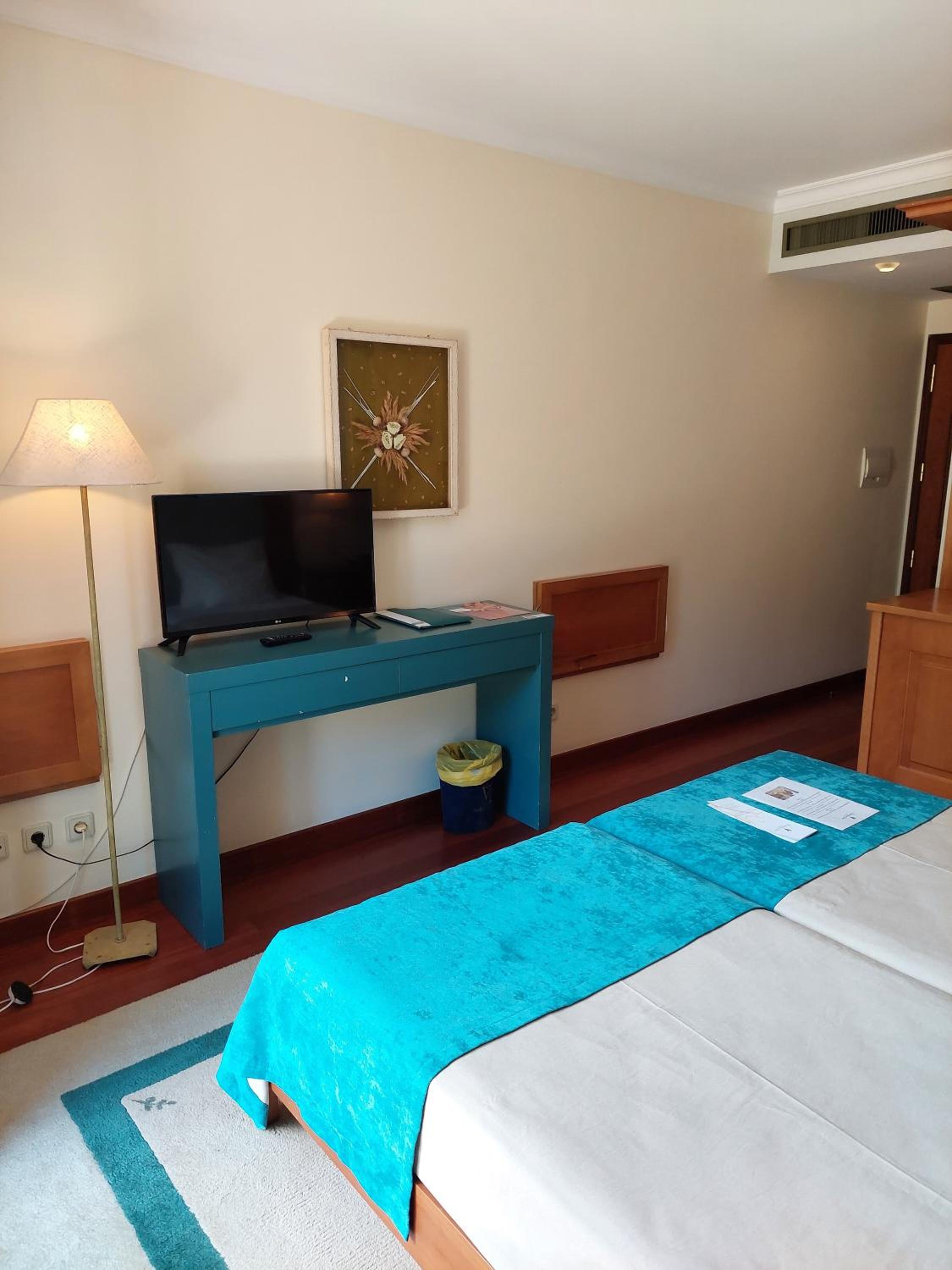 Twin Room with Land View - Photo 2