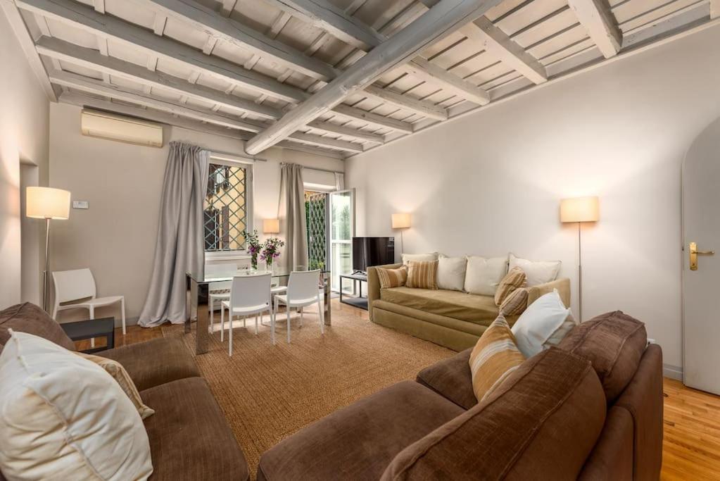 One-Bedroom Apartment with Terrace