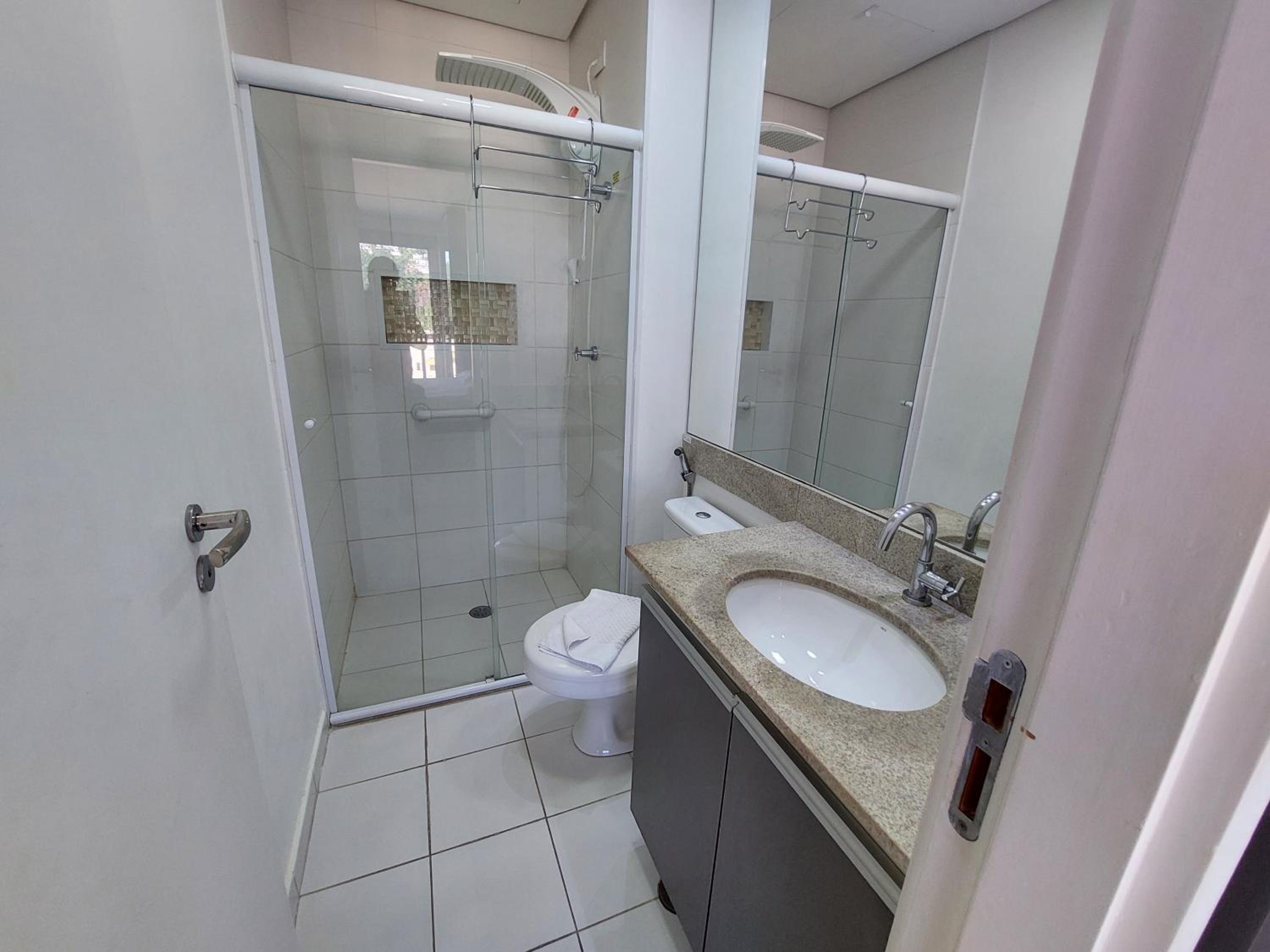 Studio Apartment - Photo 13
