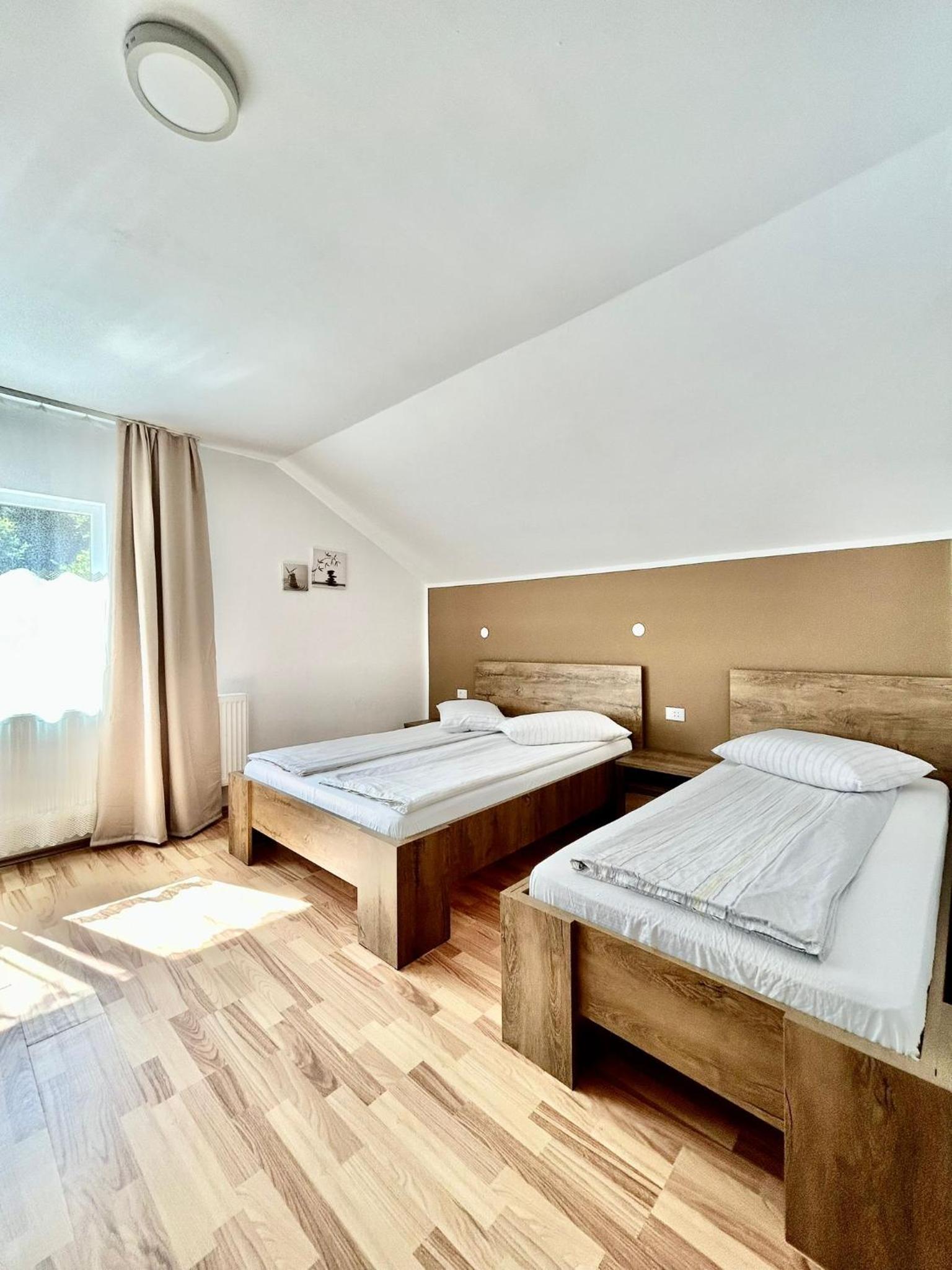 Triple Room with Private Bathroom - Photo 1