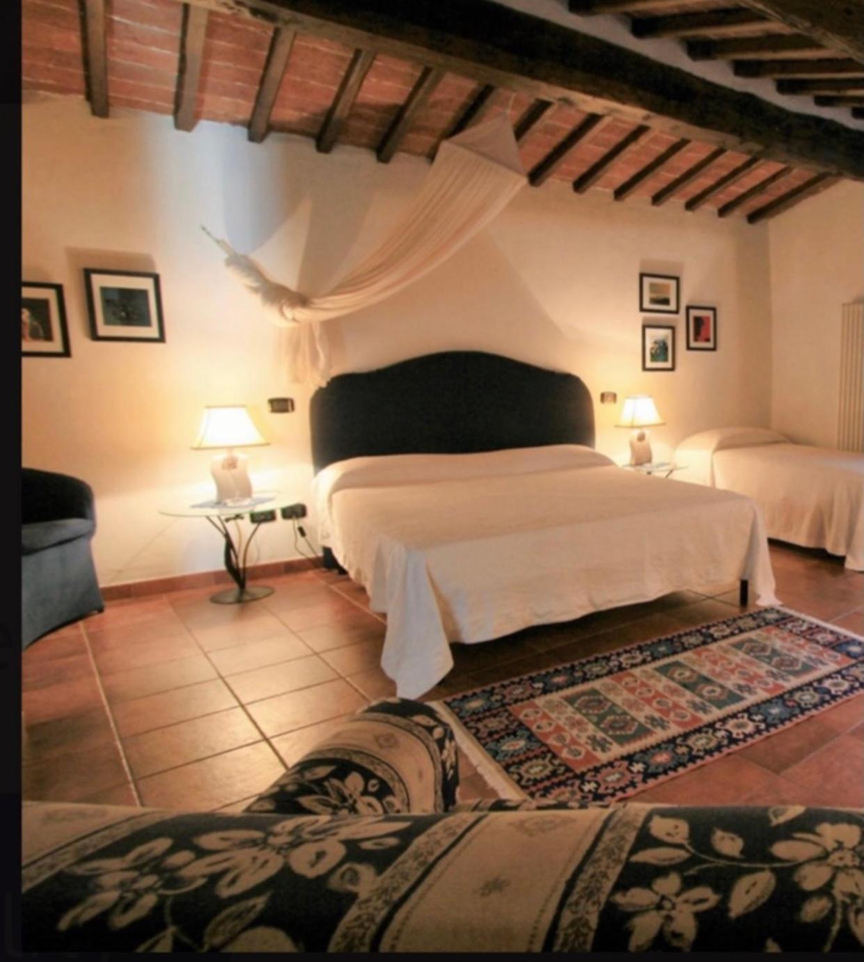 Three-Bedroom Villa photo 2