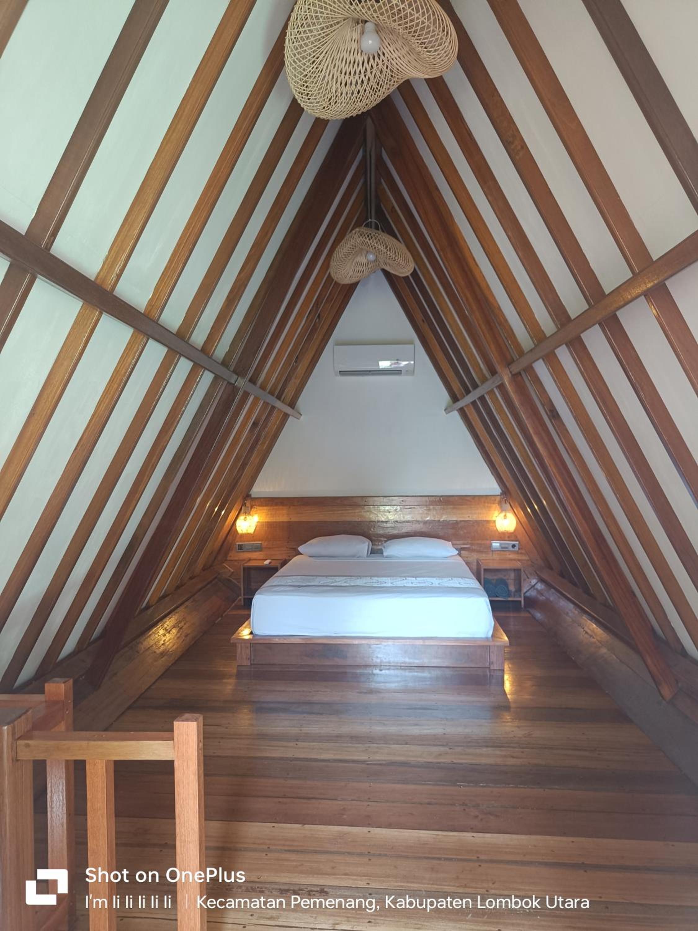 Deluxe Family Room - Photo 9