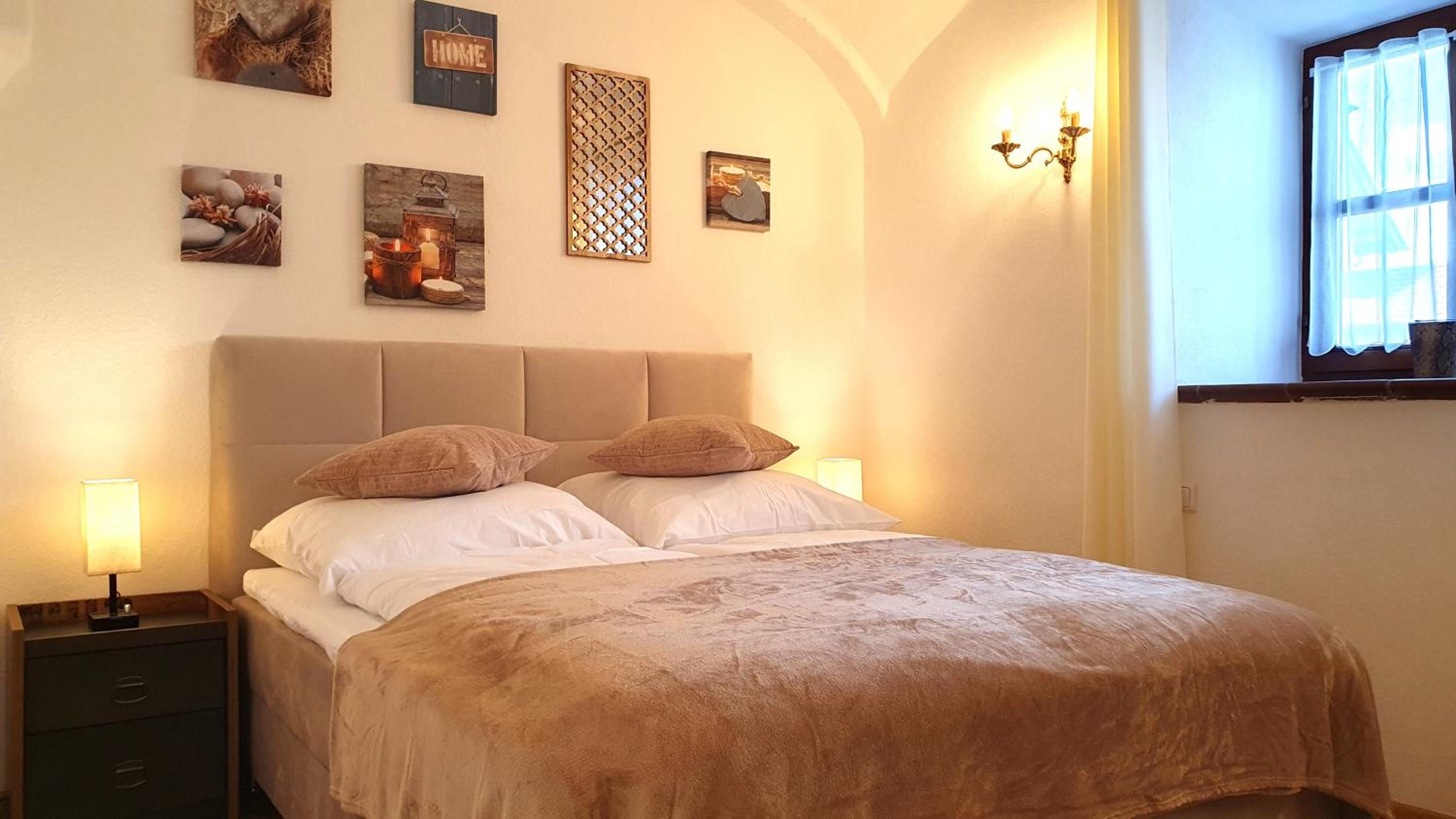Deluxe Two-Bedroom Apartment With Garden View photo 3