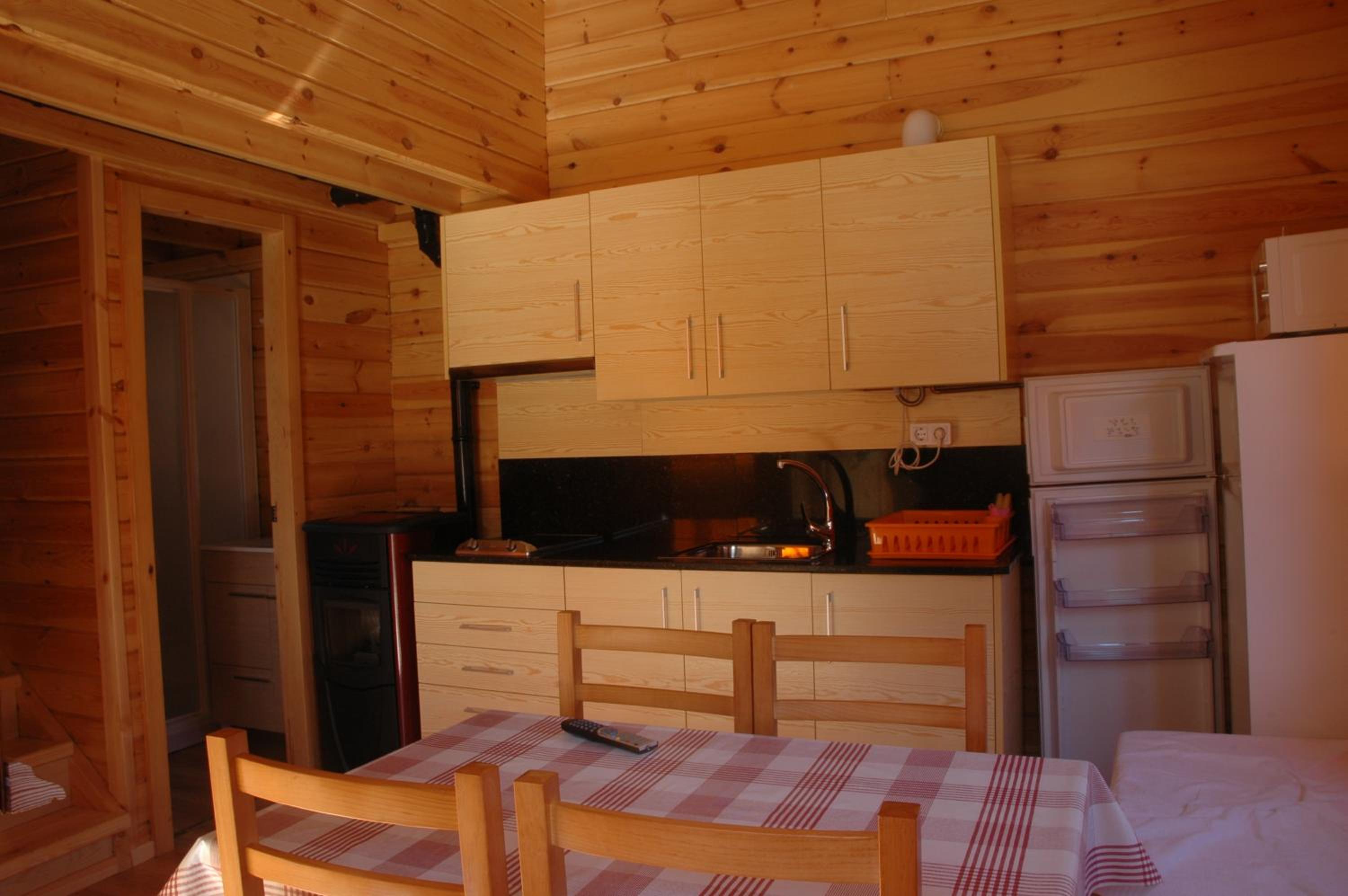 Superior Bungalow photo 2