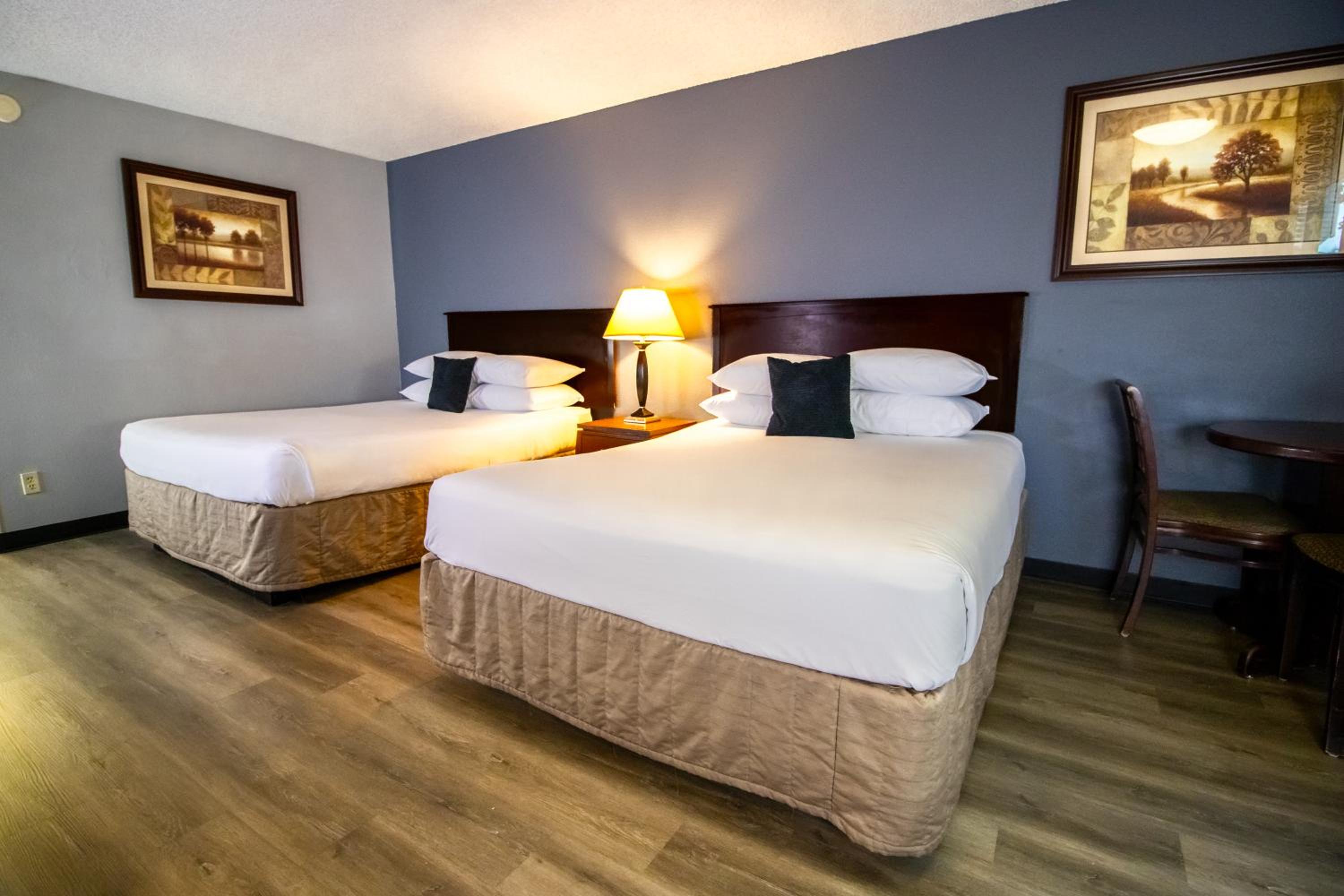 Queen Room with Two Queen Beds - Photo 1