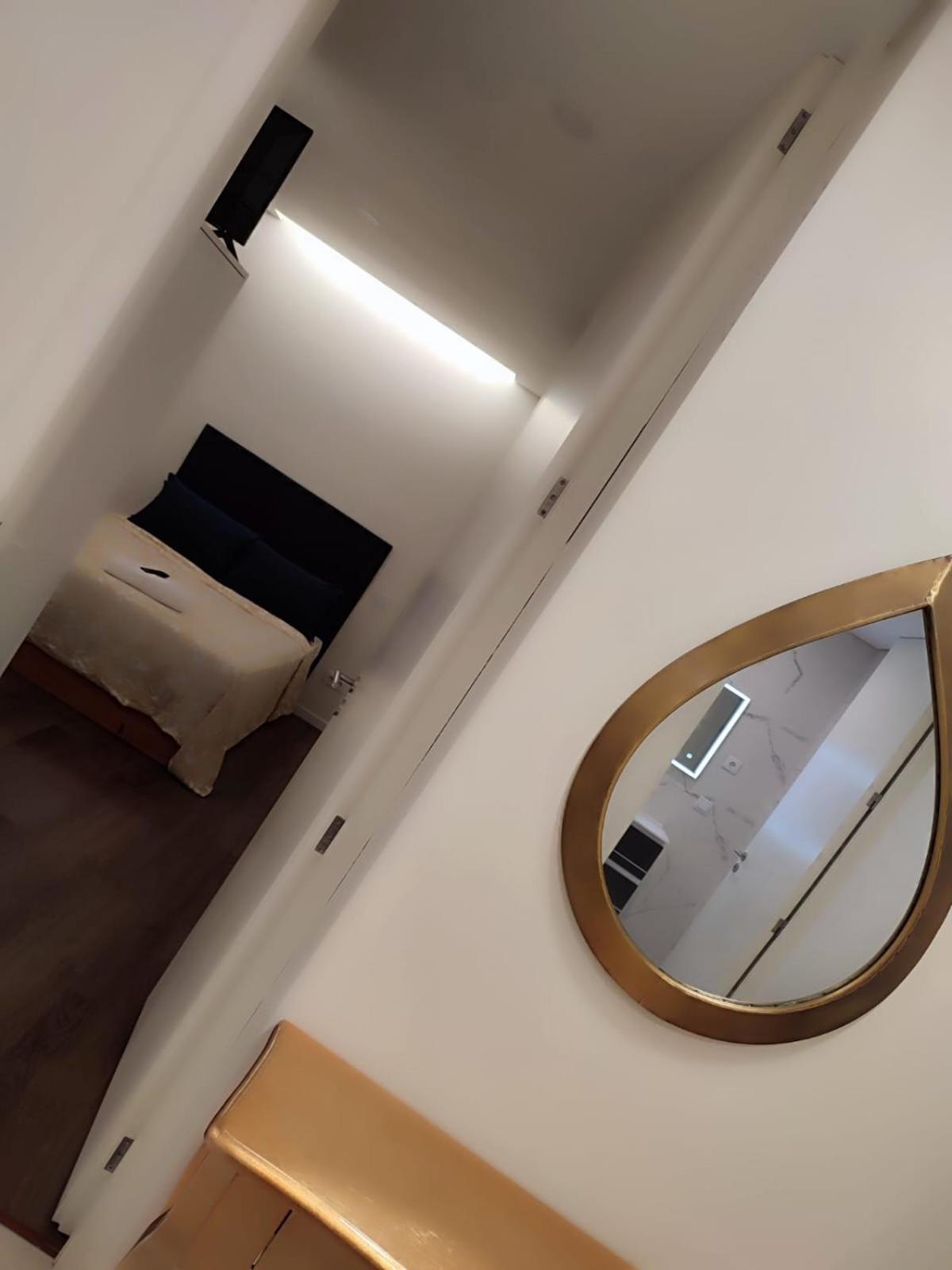 Family Room with Private Bathroom photo 1