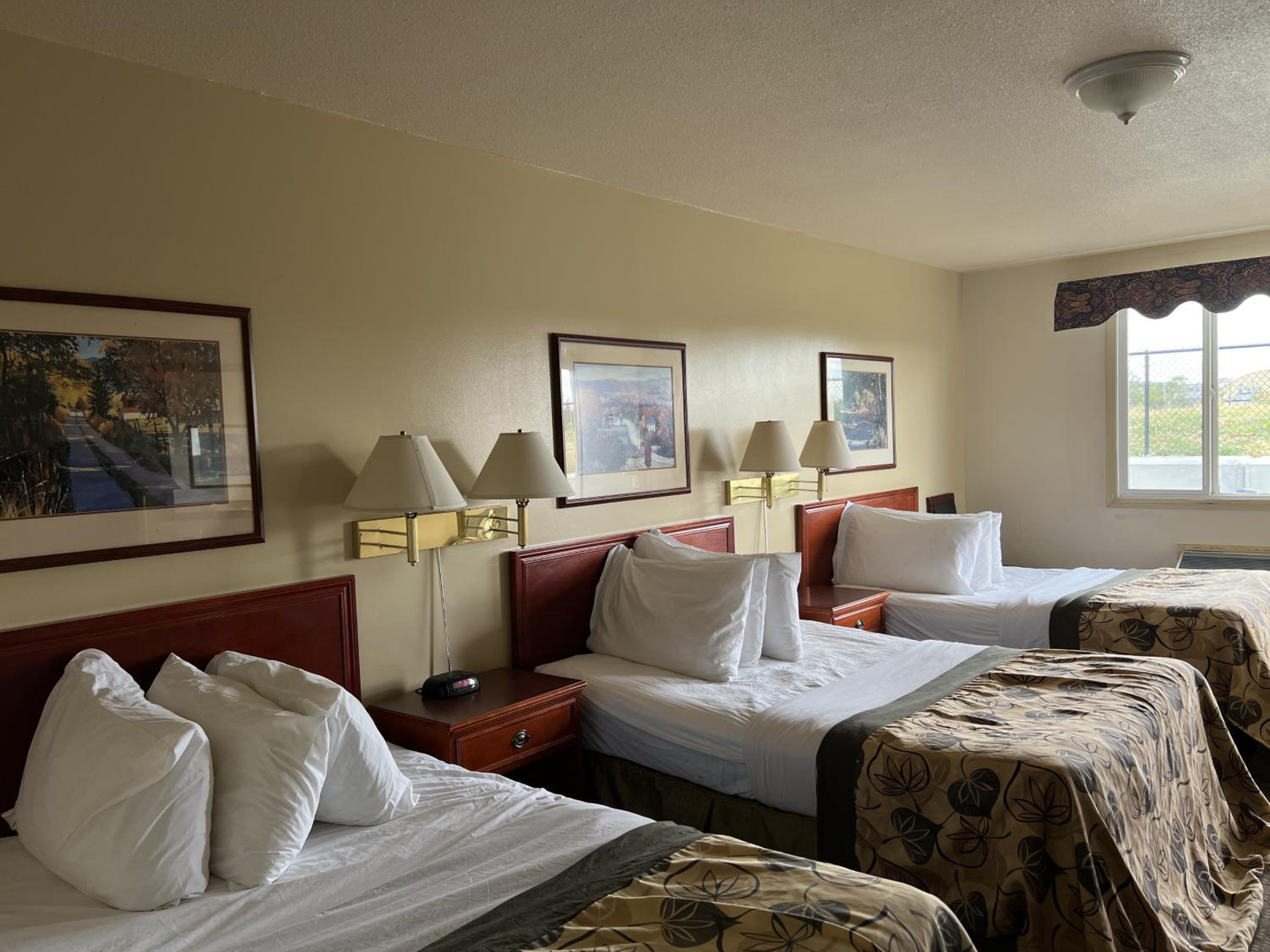 Queen Room - Photo 1