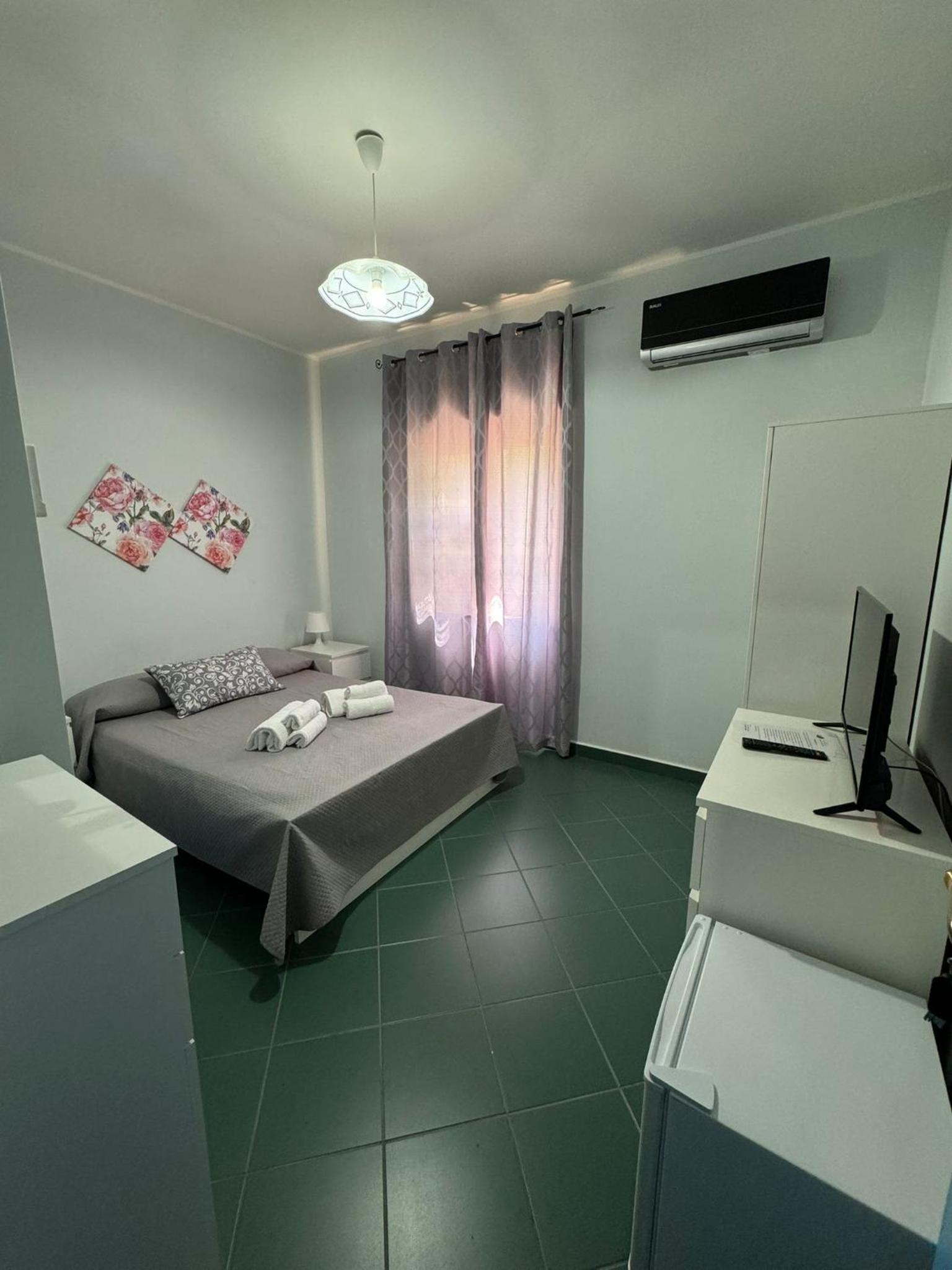Double Room with Private Bathroom photo 2