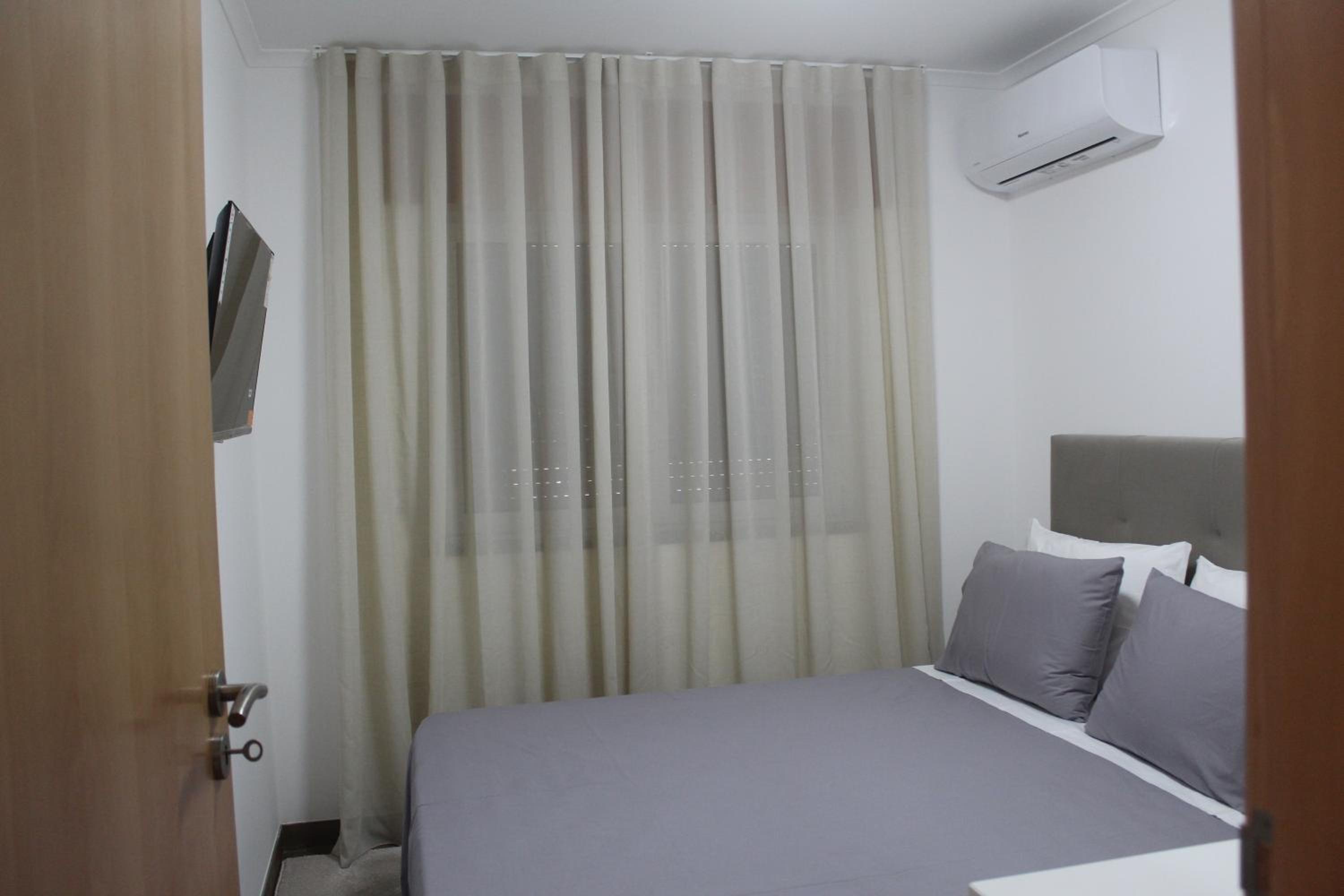 Three-Bedroom Deluxe Apartment photo 3