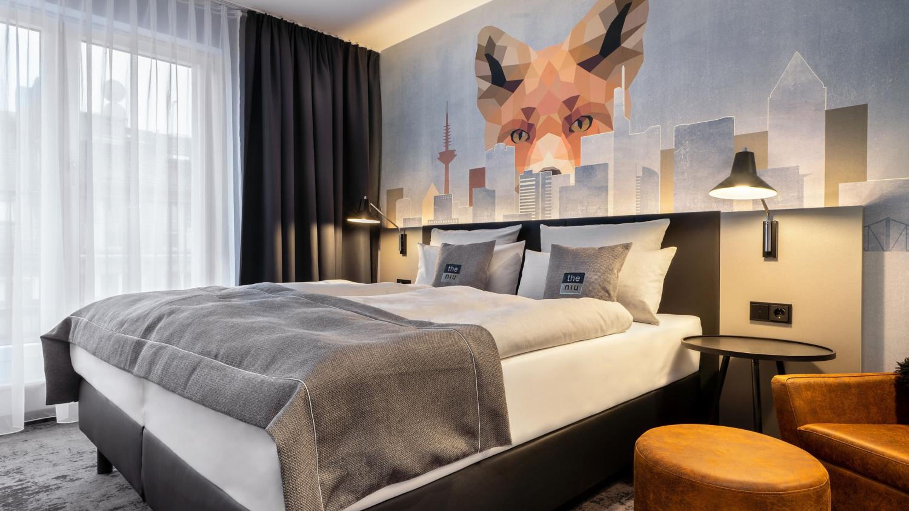 Premium Queen Room photo 2