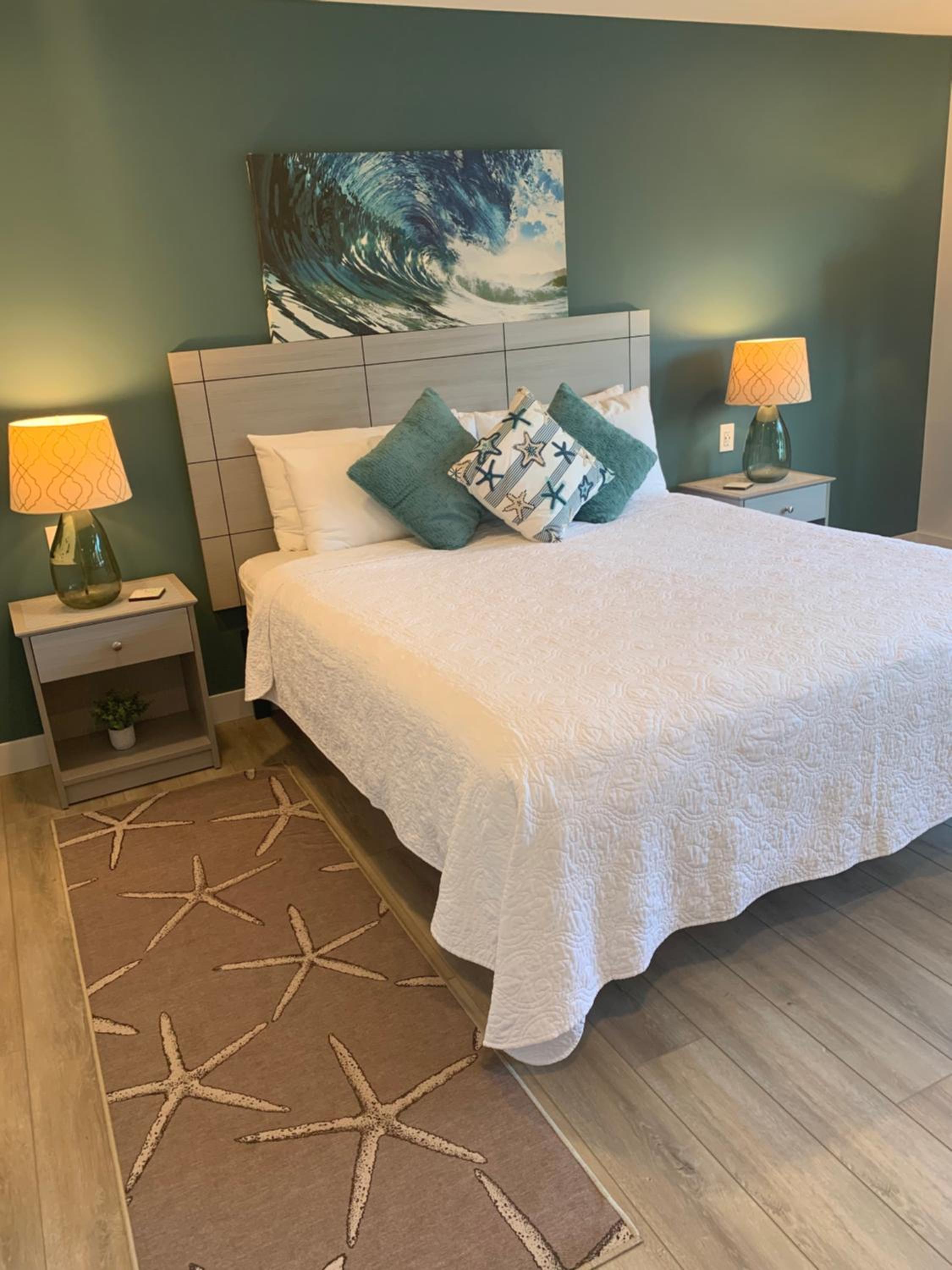 Deluxe King Room photo 2
