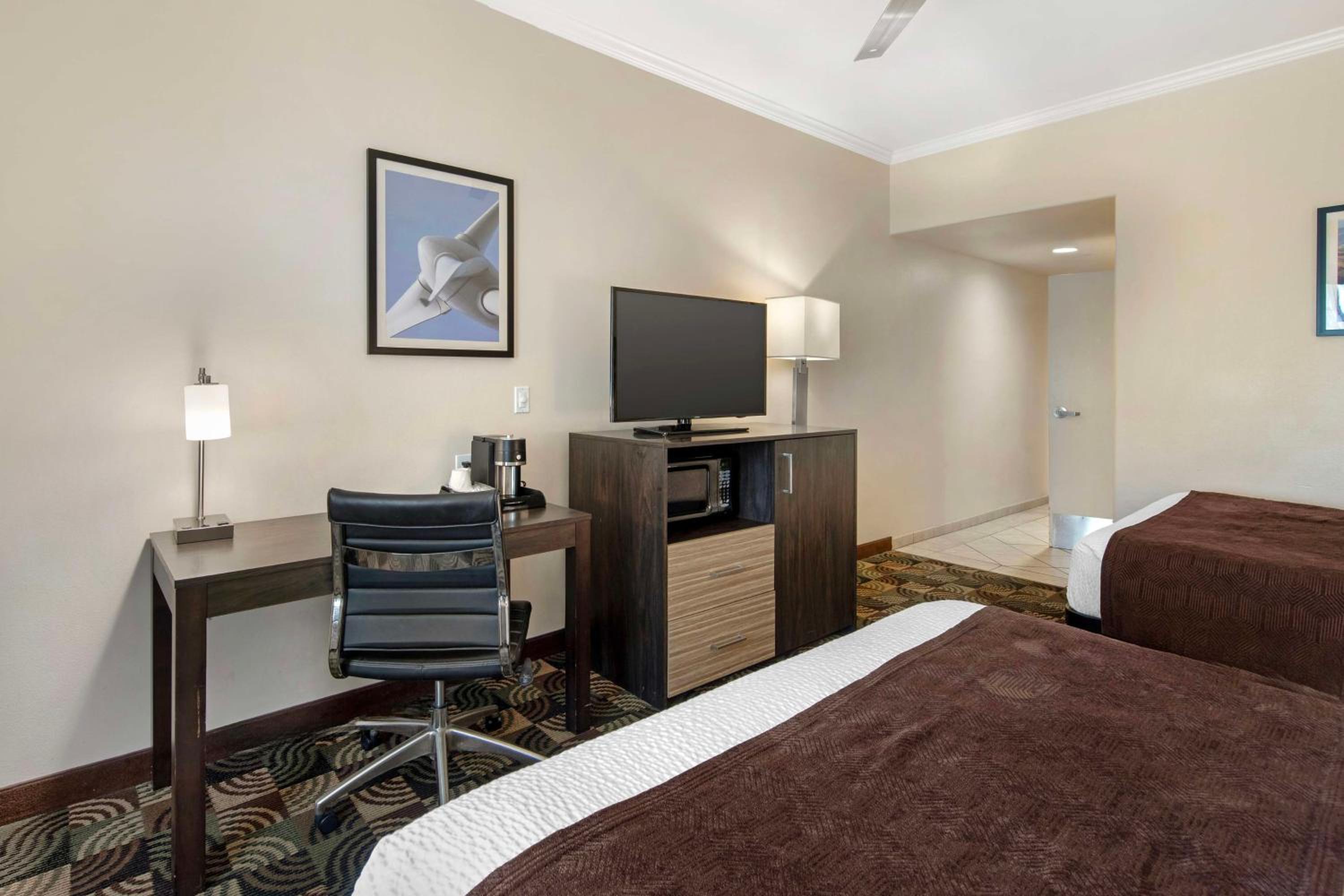 Queen Room - Disability Access/Non-Smoking photo 1