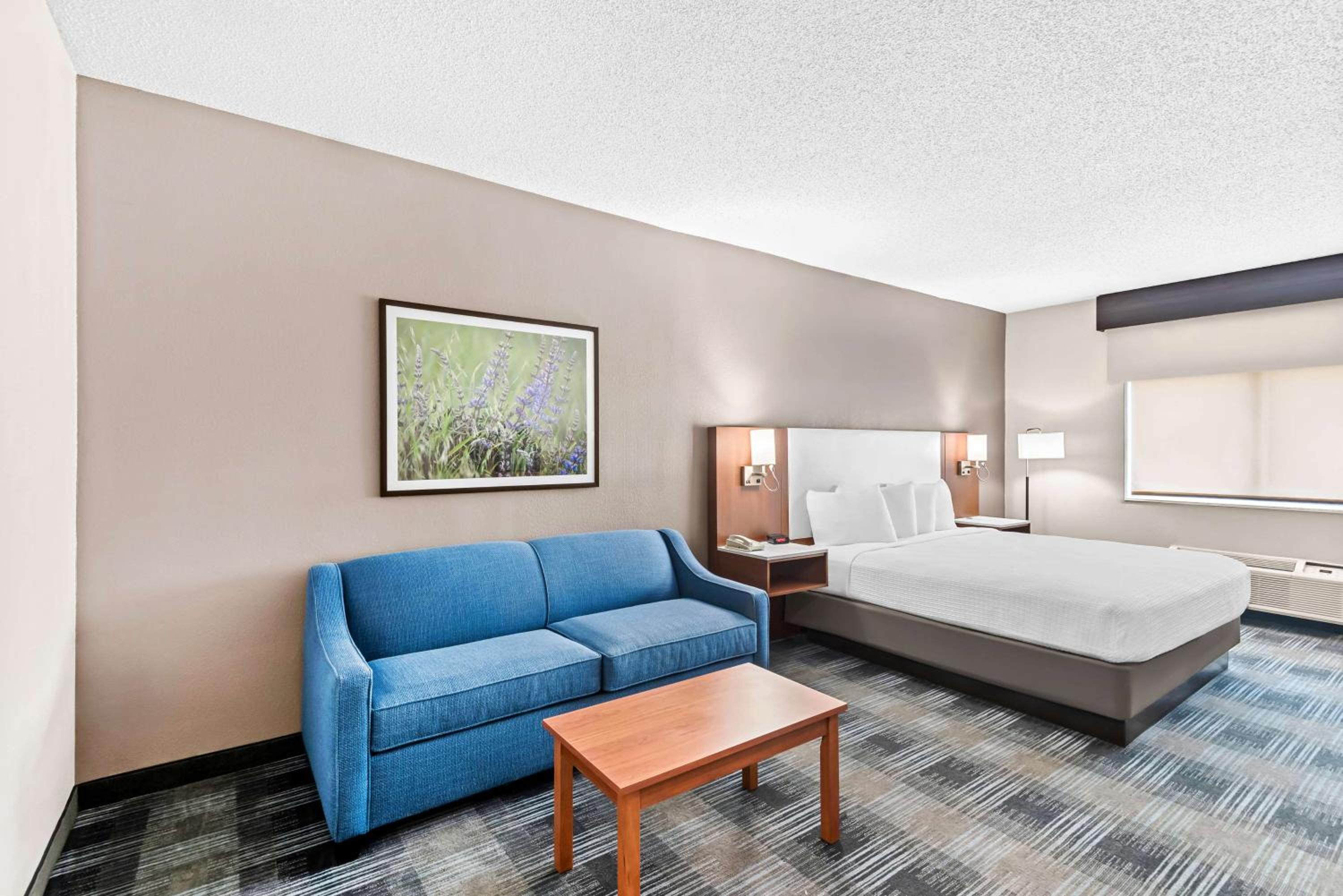 King Room - Non-Smoking - Photo 1