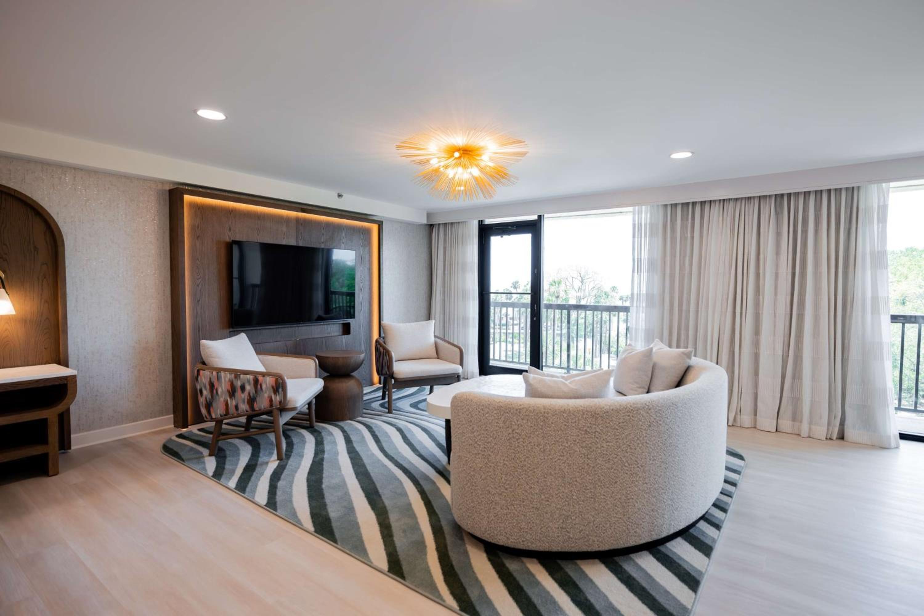 Palmetto Suite – King