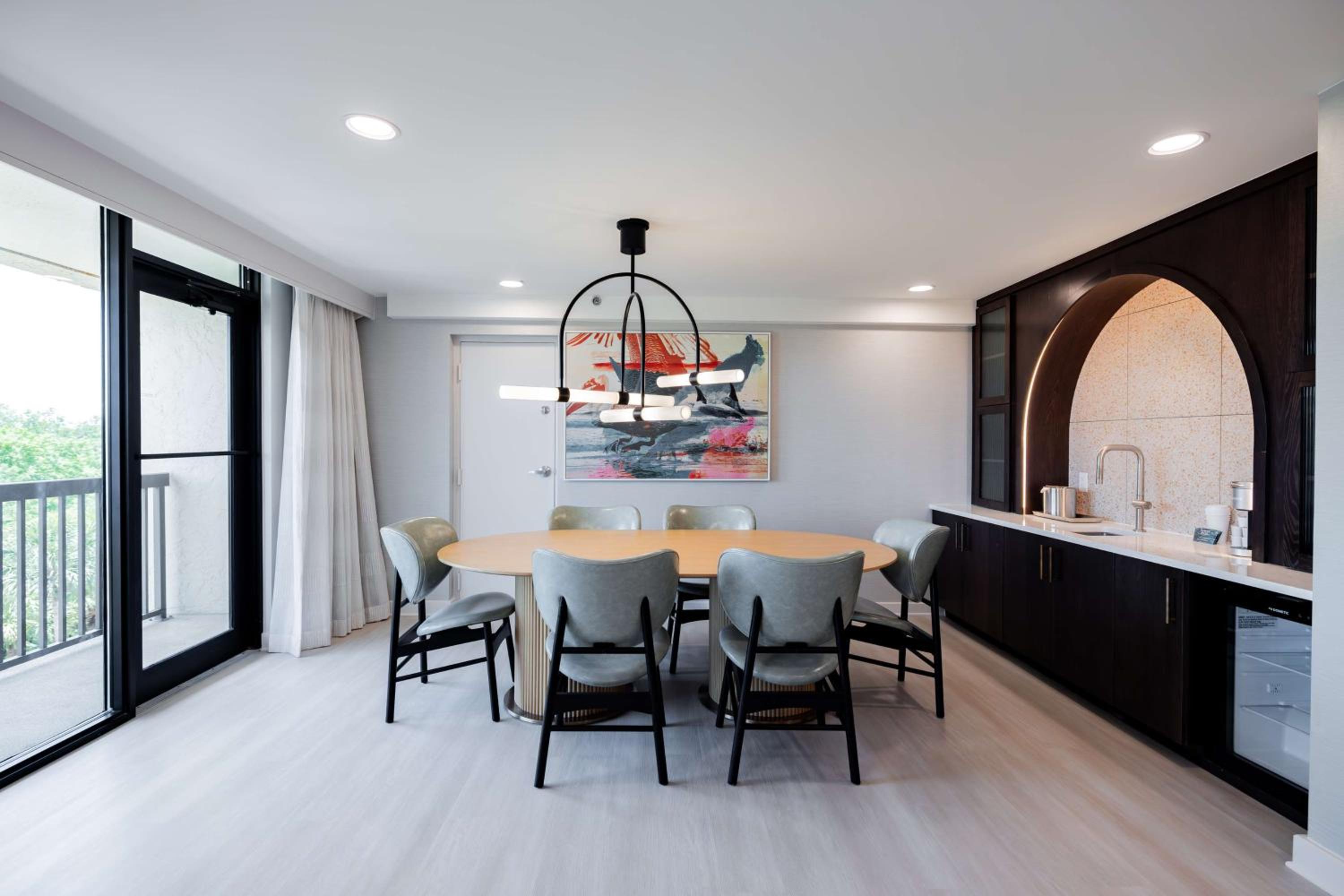 Palmetto Suite – King