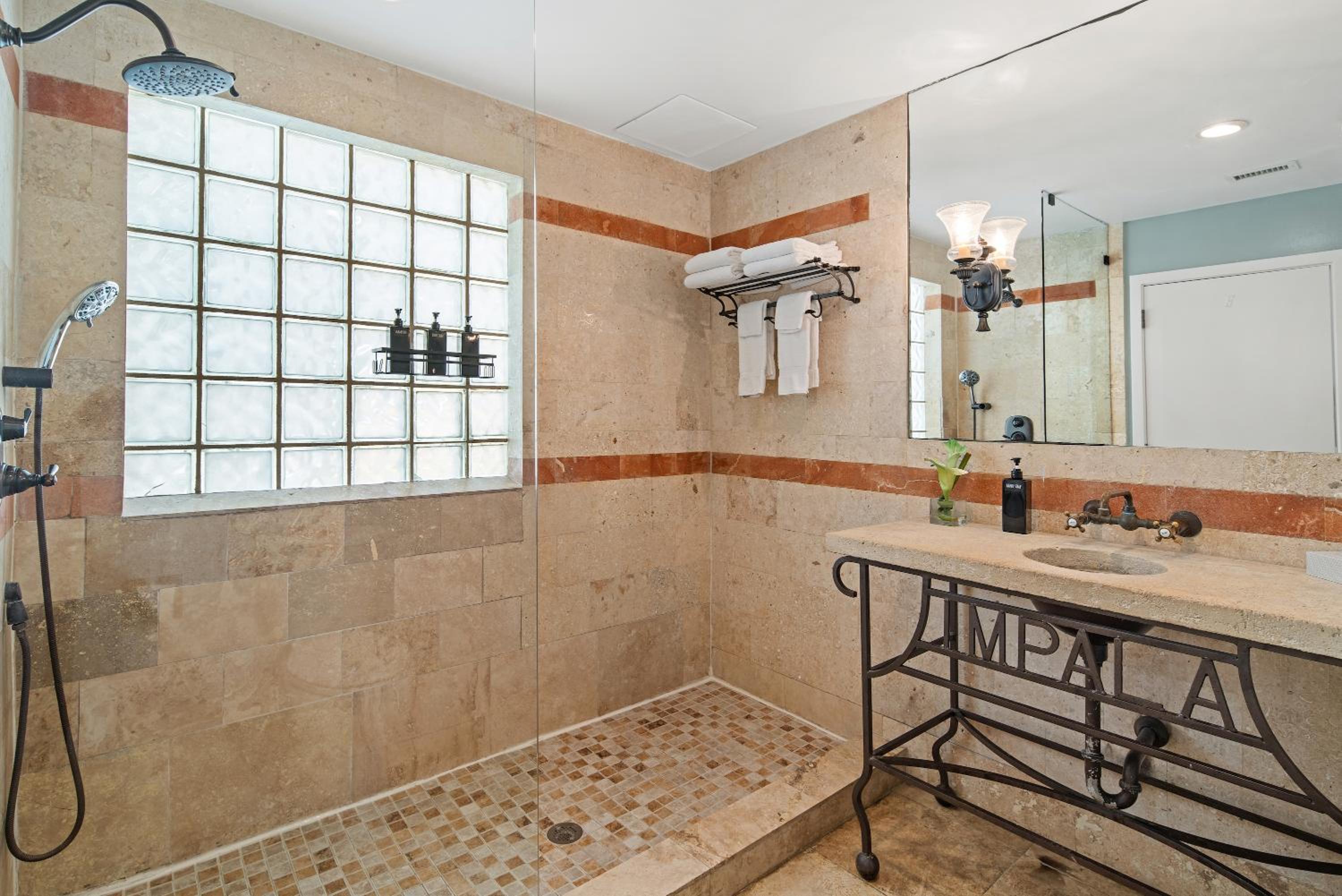 Double Queen Room