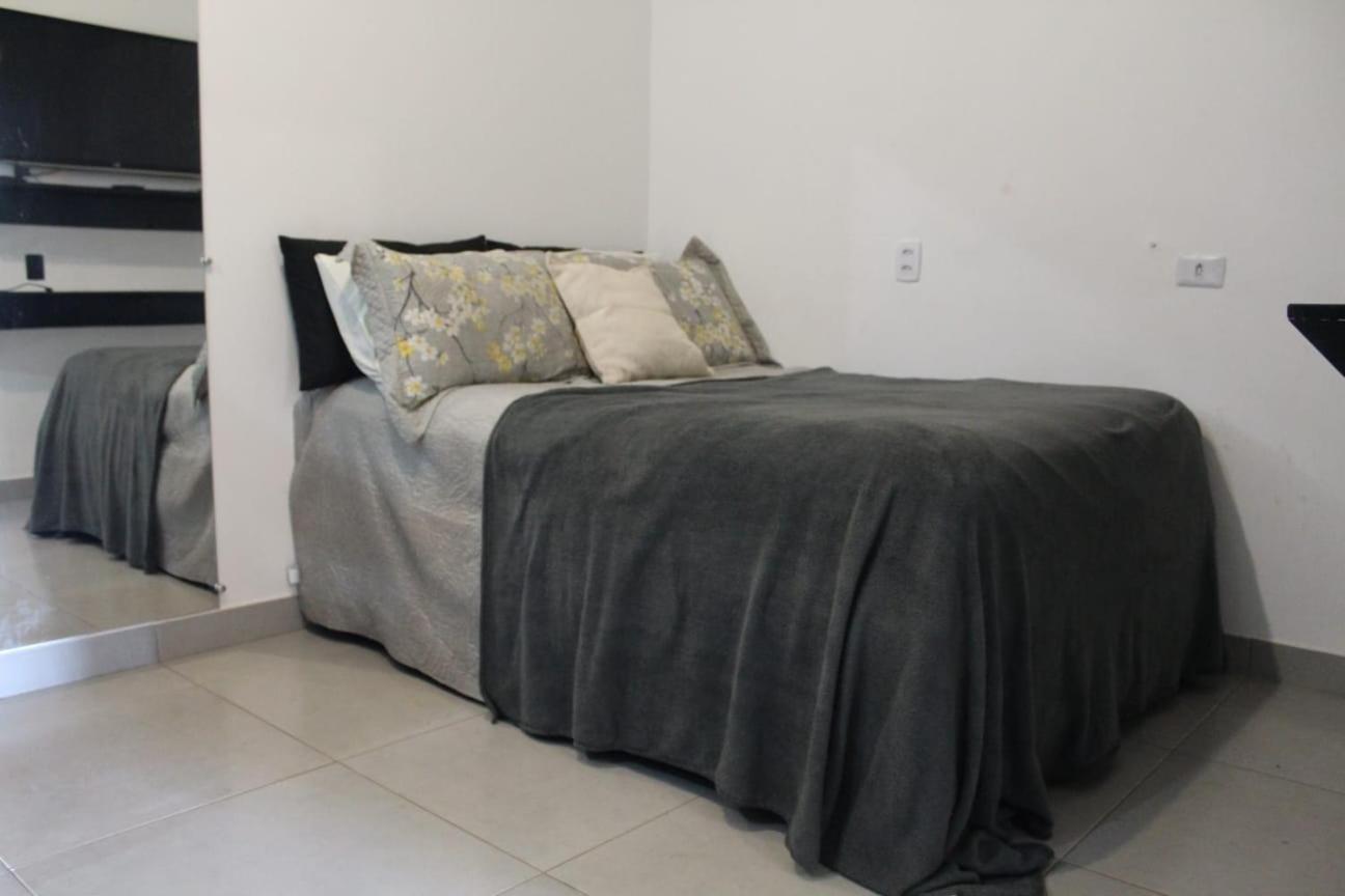 One-Bedroom House photo 1