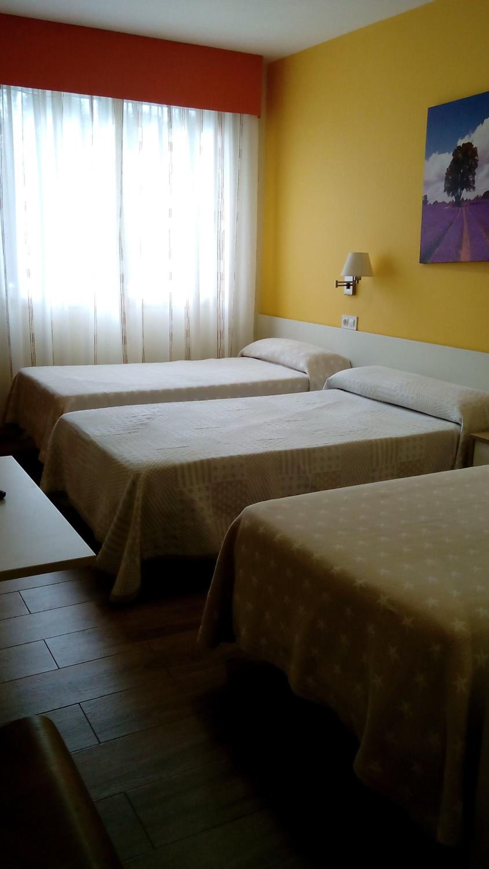 Habitación Triple Confort con Ducha