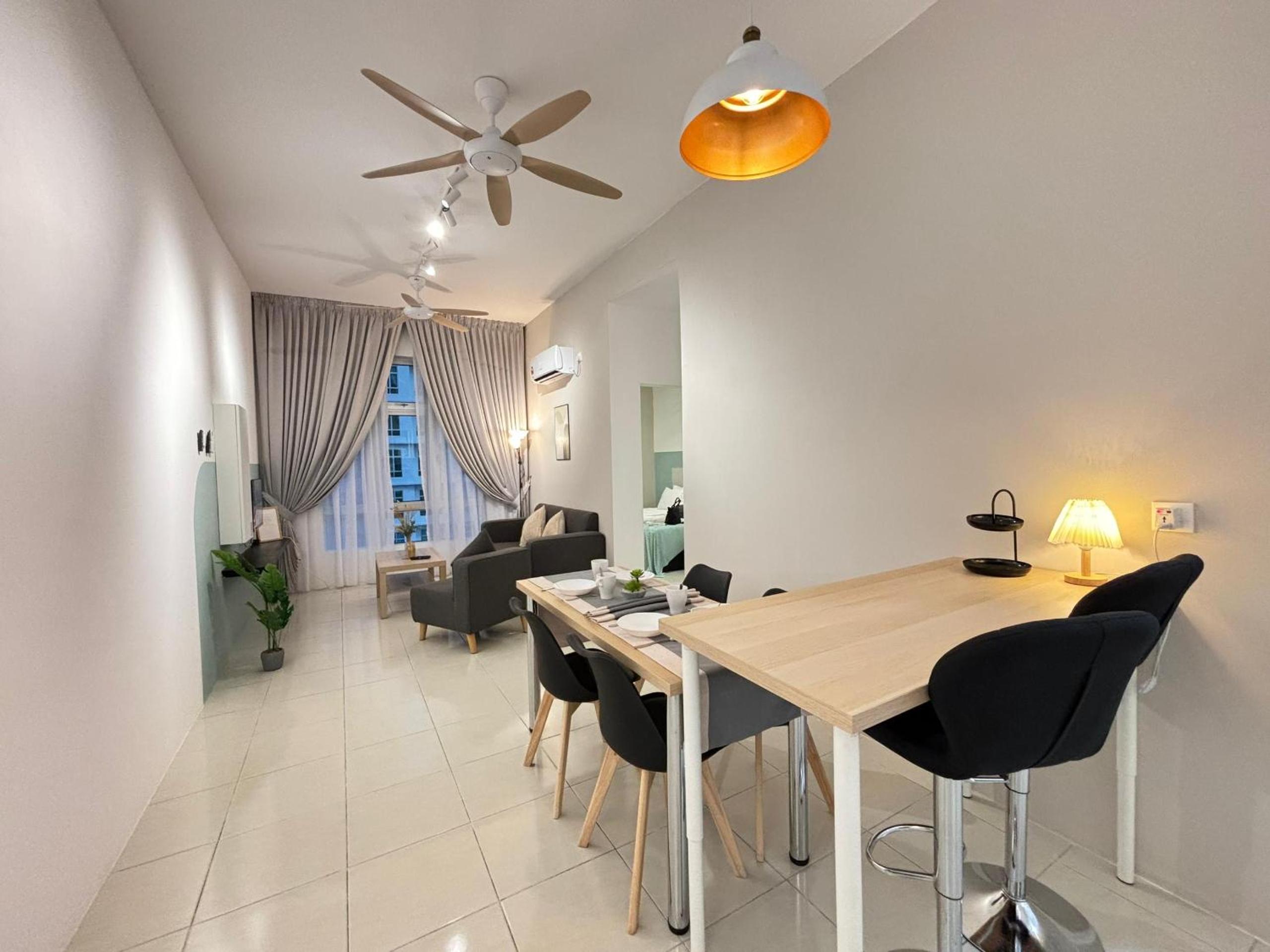Two-Bedroom Suite - Photo 6