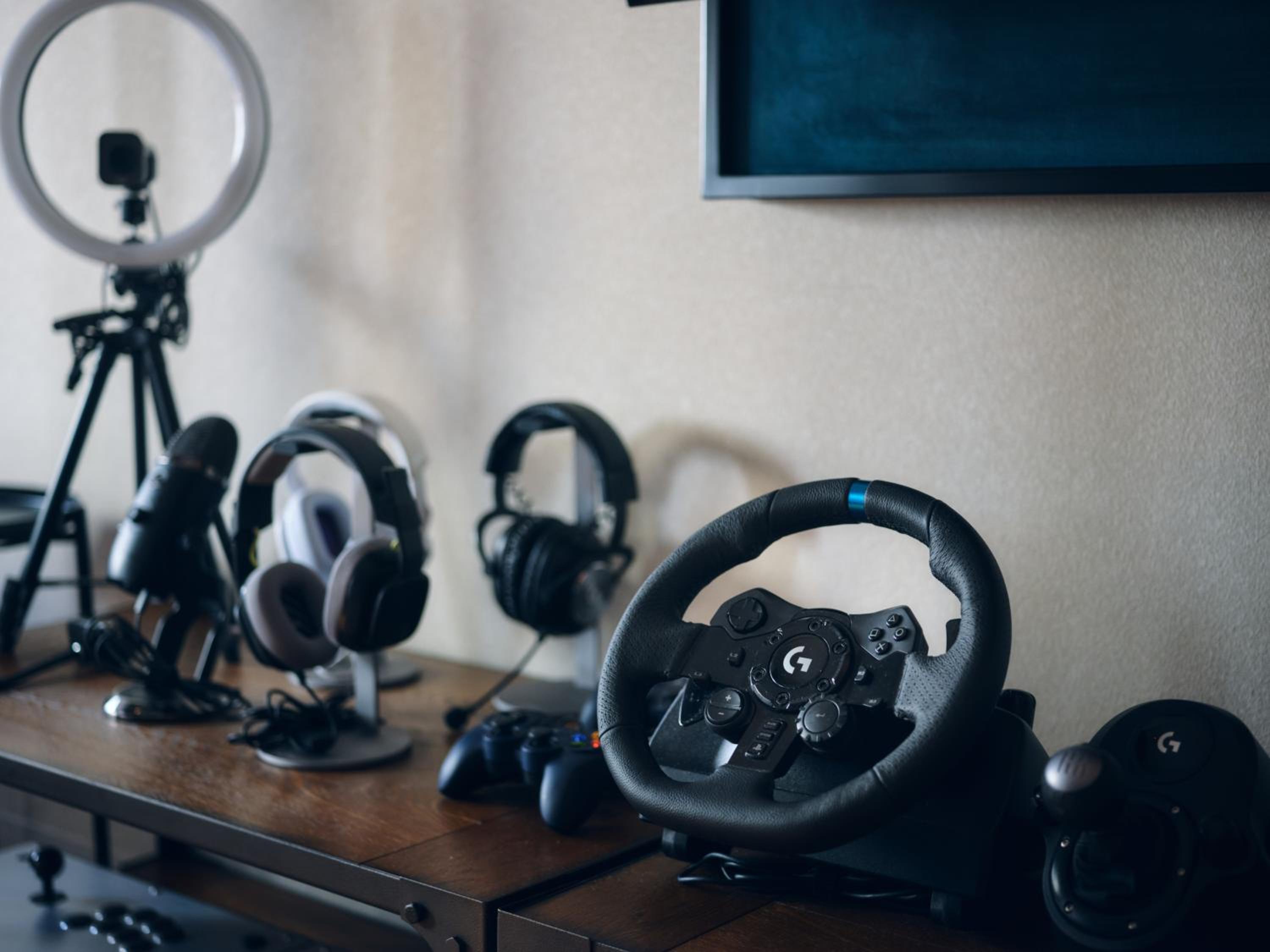 Gaming Cave with Shower photo 3