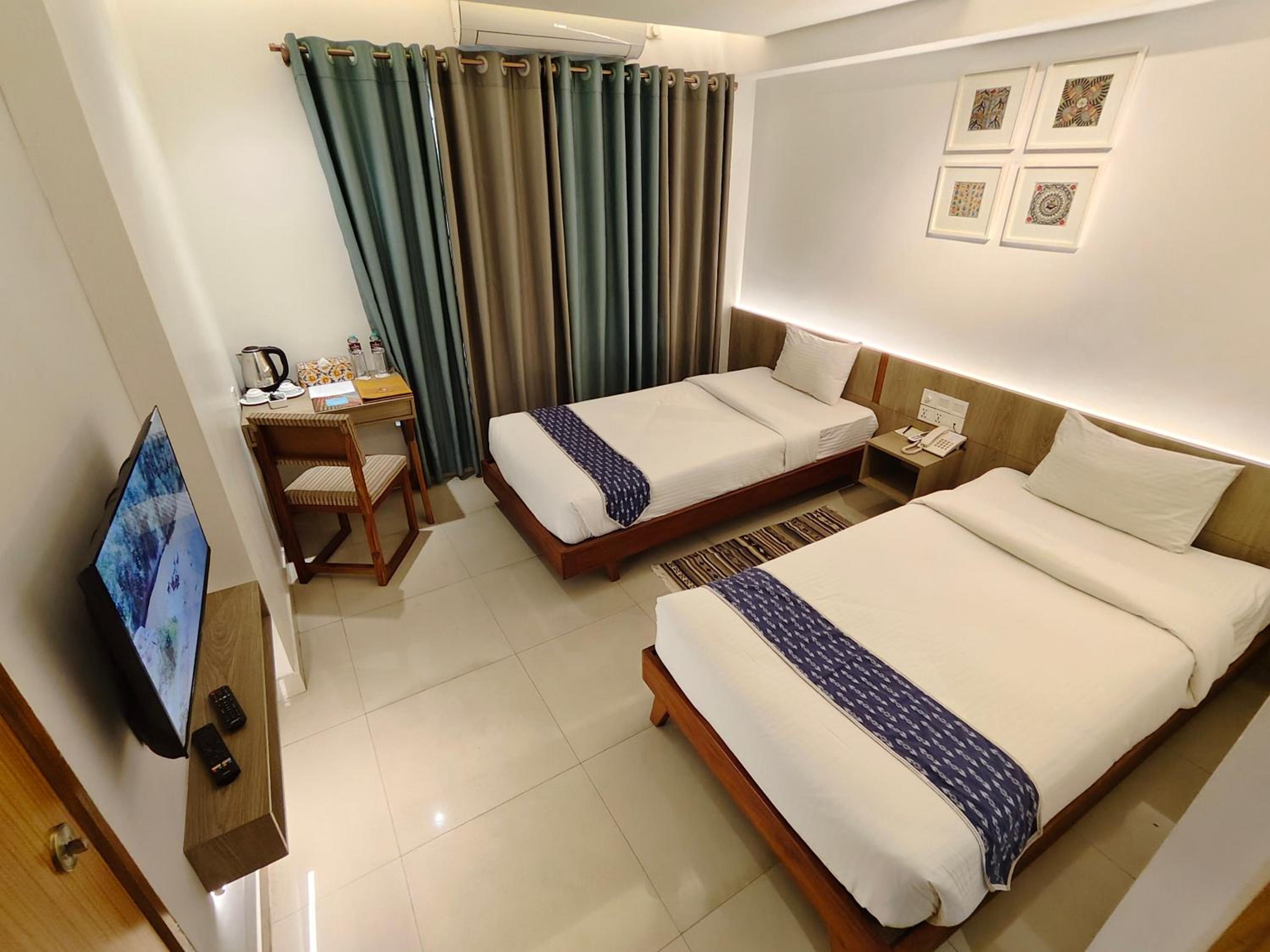 Deluxe Twin Room - Photo 1