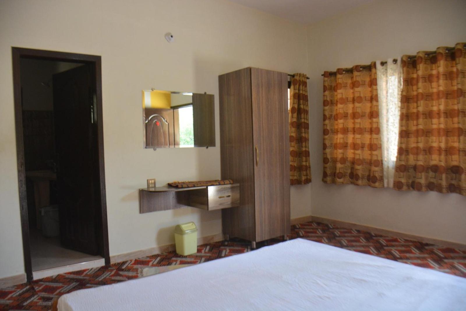 Deluxe Queen Room photo 2