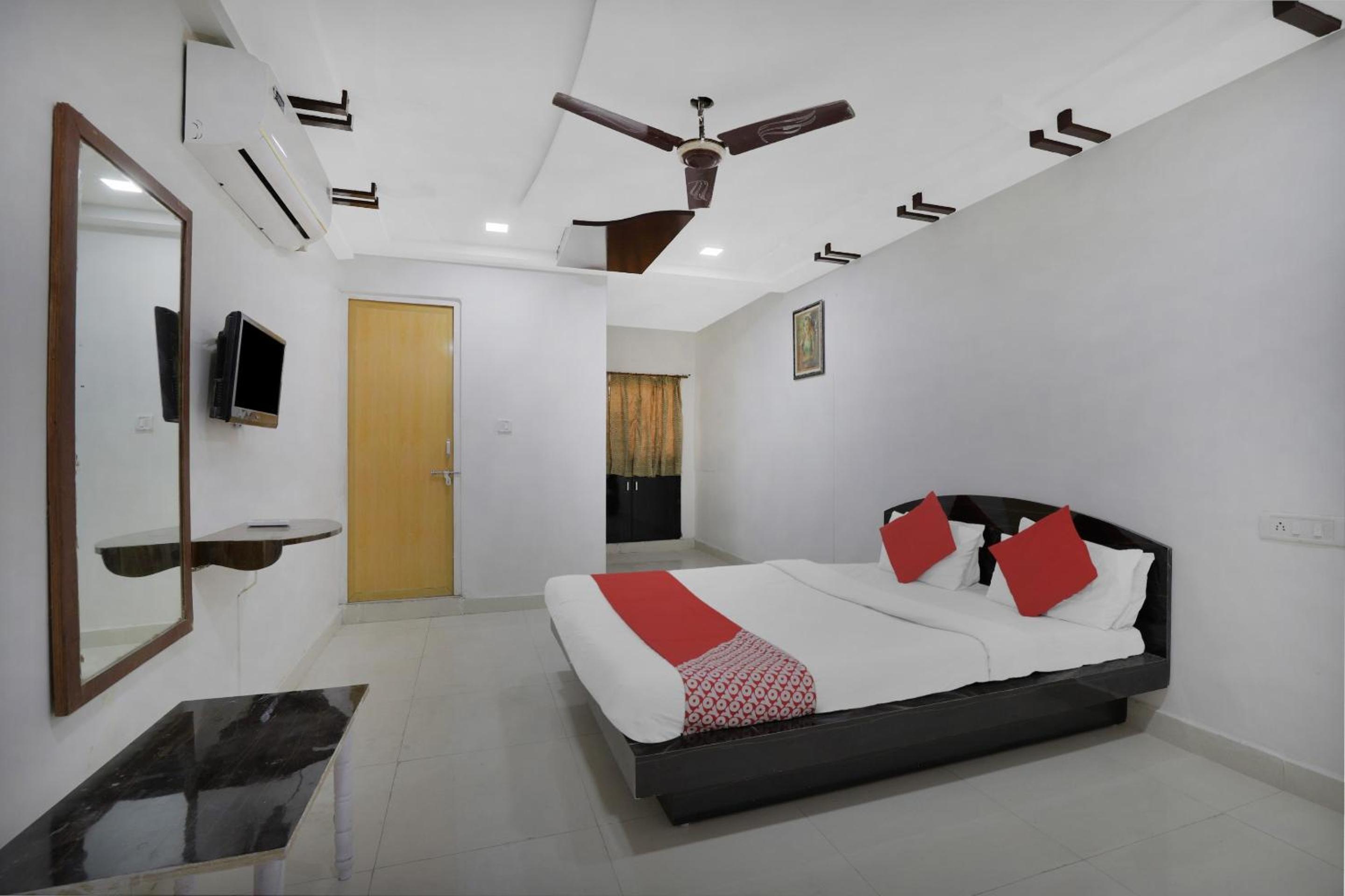 Standard Double Room - Photo 6