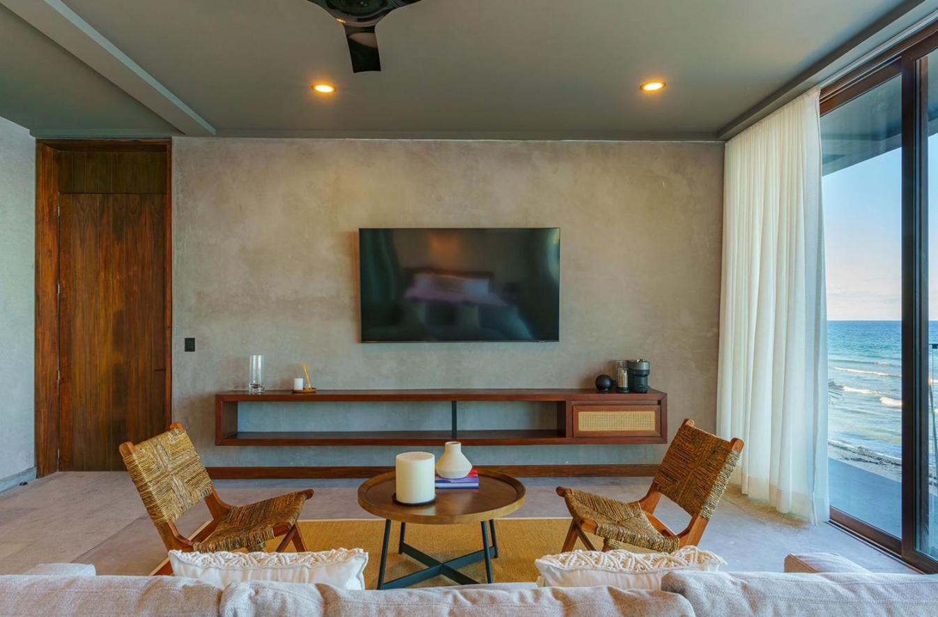 Villa photo 1