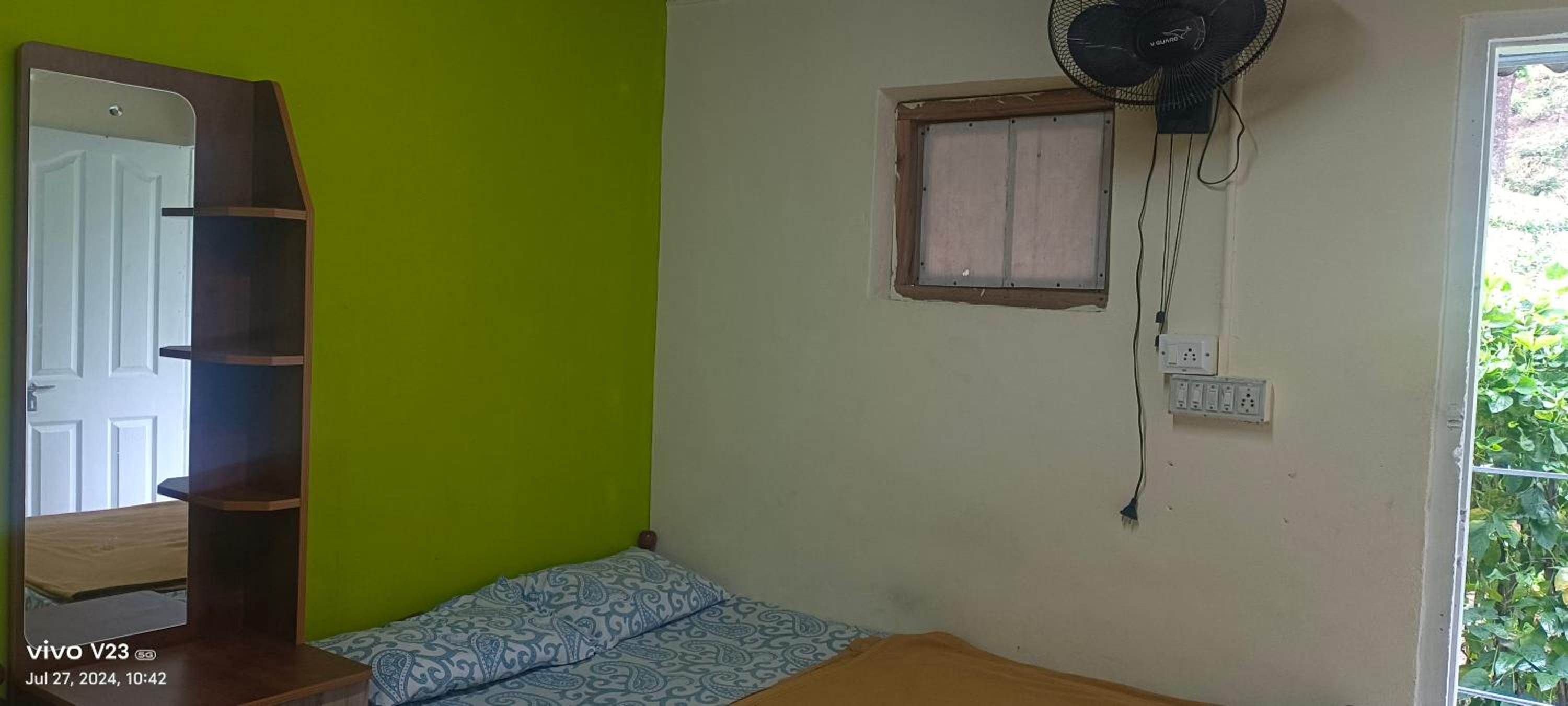 Budget Triple Room photo 2