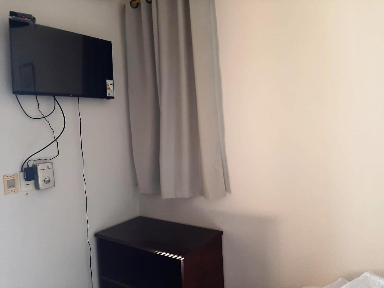 Standard King Room photo 3